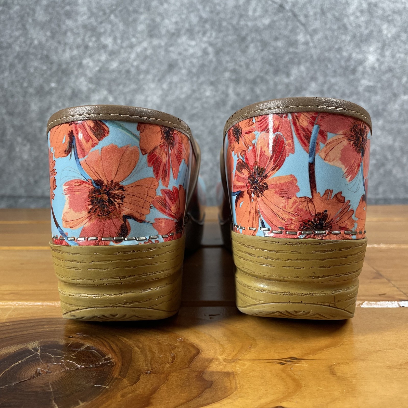 Dansko Womens Clogs Size 10.5-11 EU 41 Blue Orange Poppy Flower Patent Slip On