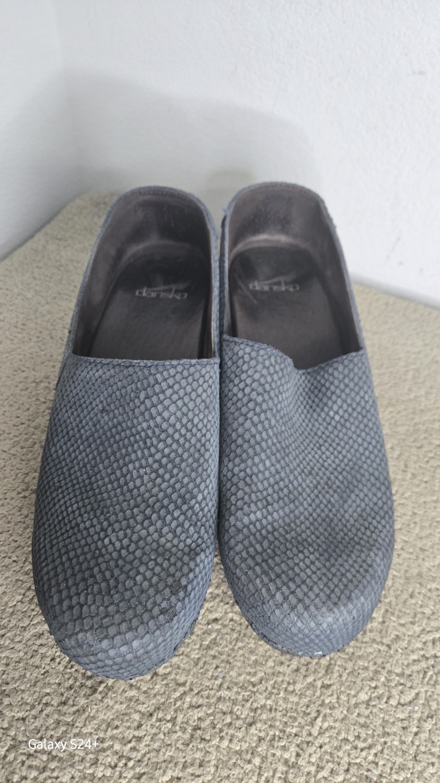 Dansko Womens Size 41 Blue Snake Embossed Suede Comfort Shoes Clog Heels