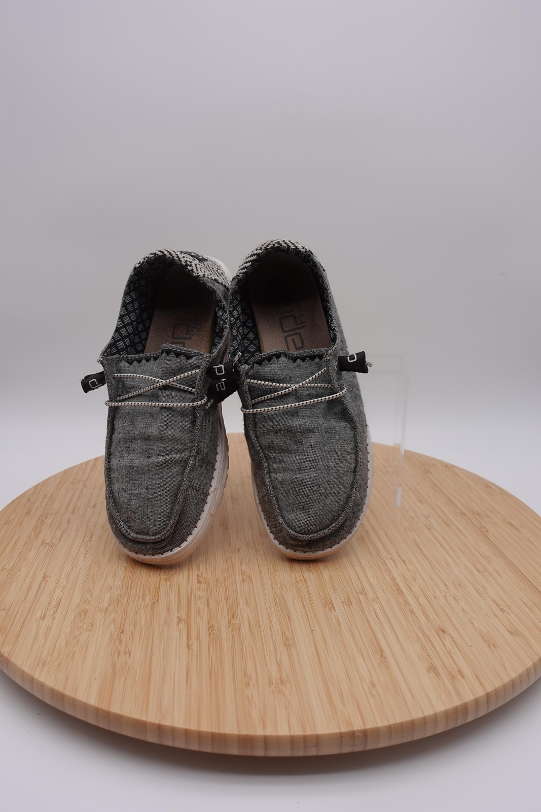 Hey Dude Wendy Shoes Womens Size 9 40 Gray Chambray Slip On Casual Comfort