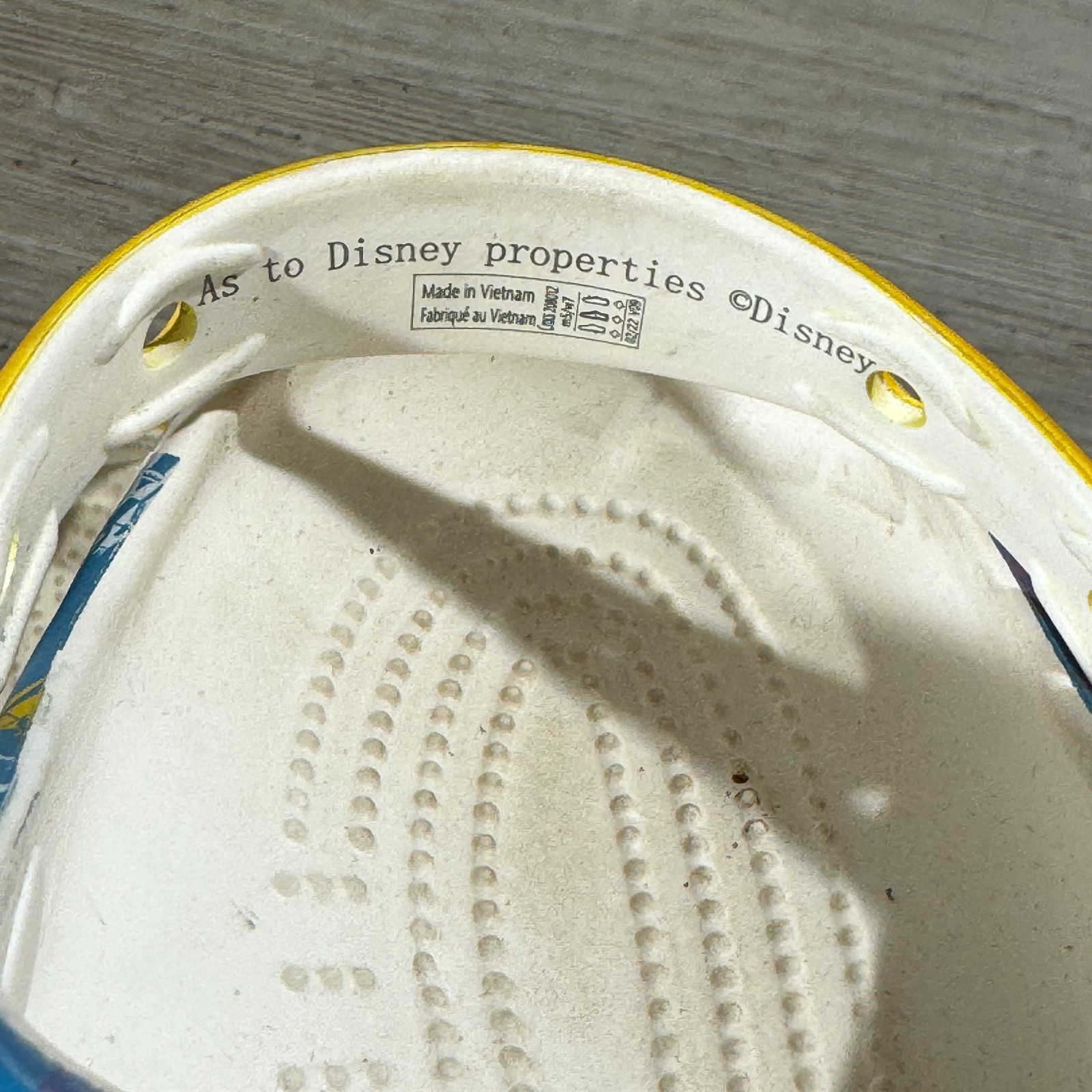Walt Disney World Crocs Clogs Adults Vault Collection 50 Size M5/W7