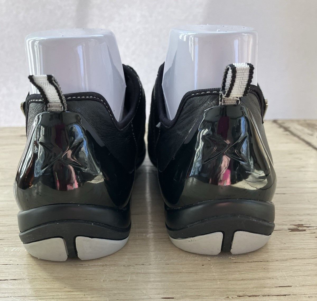 Aetrex Womens Size 7 Black Abbey Double Strap Sneaker 100% Leather Comfortable