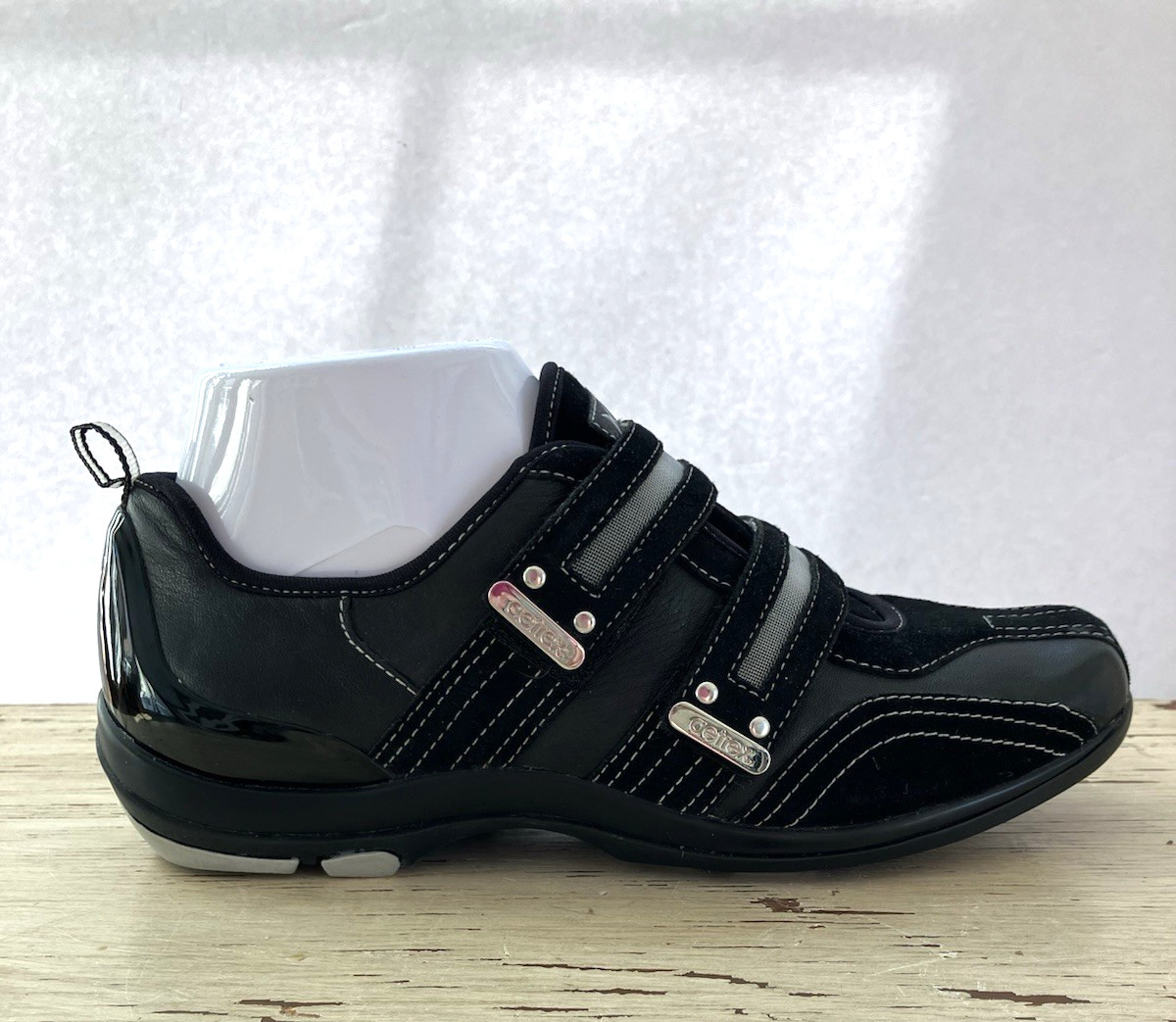 Aetrex Womens Size 7 Black Abbey Double Strap Sneaker 100% Leather Comfortable