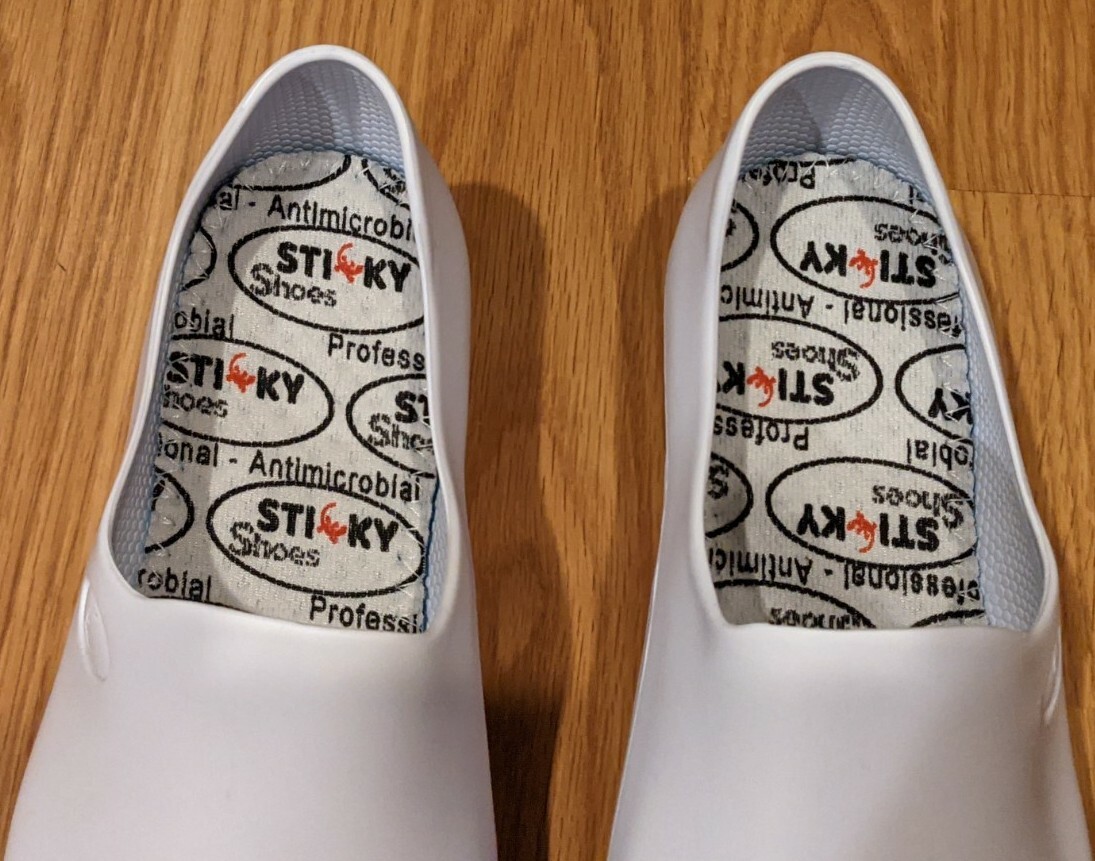 NWOT Sticky Work Shoes for Women – Waterproof Non-Slip White – 7B