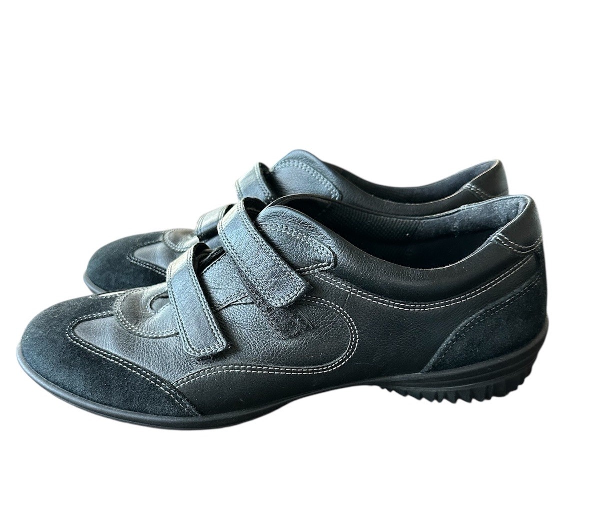 ECCO Women’s Comfort Black Leather Hook & Loop Straps Sneaker Size 9 – 9 1/2 US