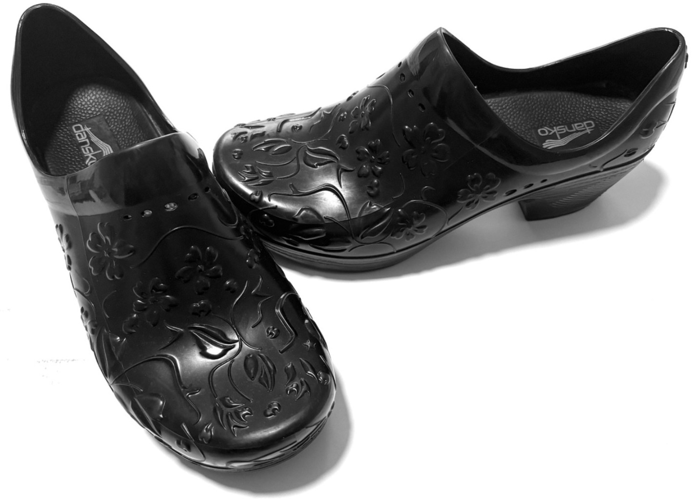 Dansko Pixie Clogs Black Embossed Pattern Ventilation Holes Waterproof Sz 39 8.5