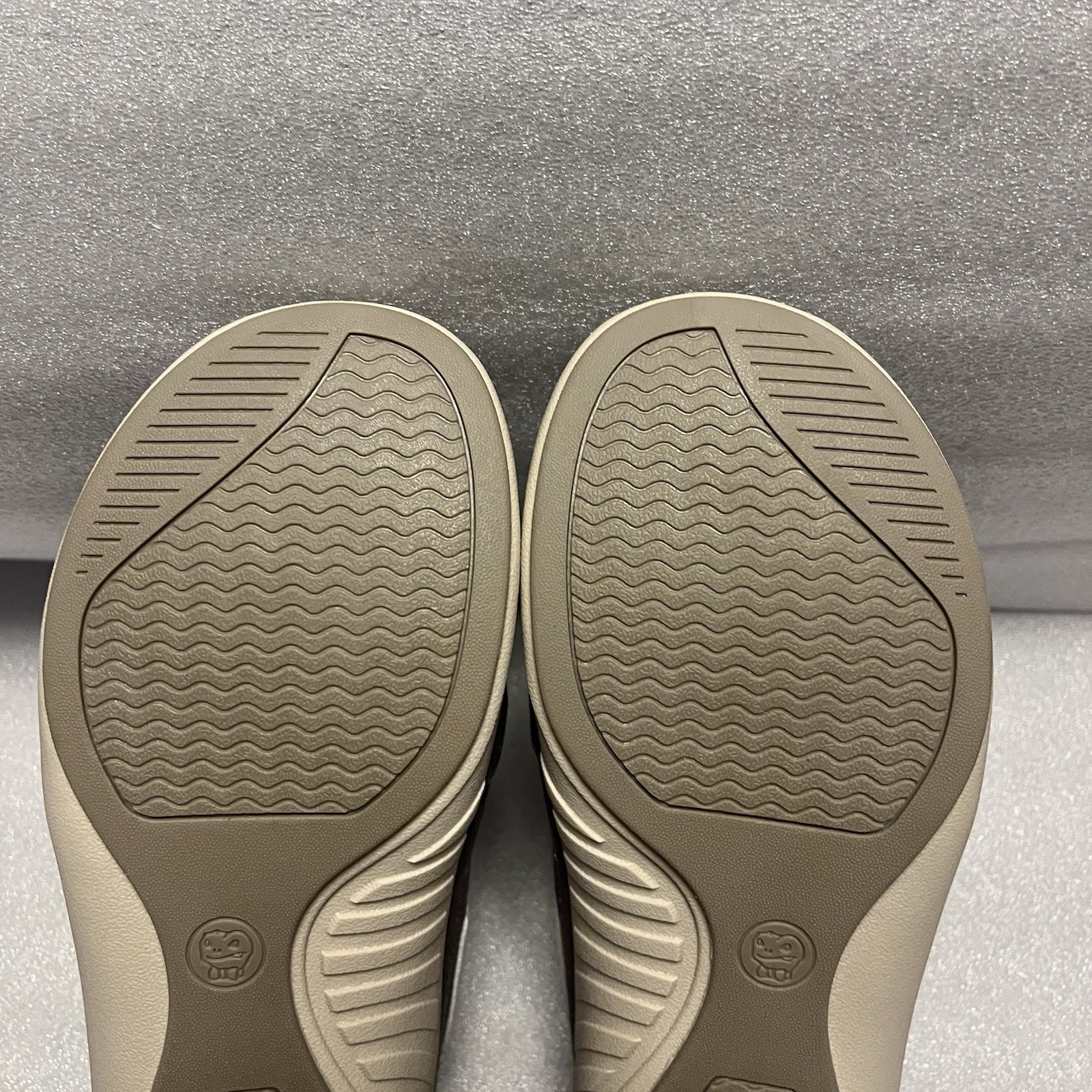 GECKO MAN Women’s Size 8 Orthotic Arch Support Canvas Slip On Loafer Shoes Gray