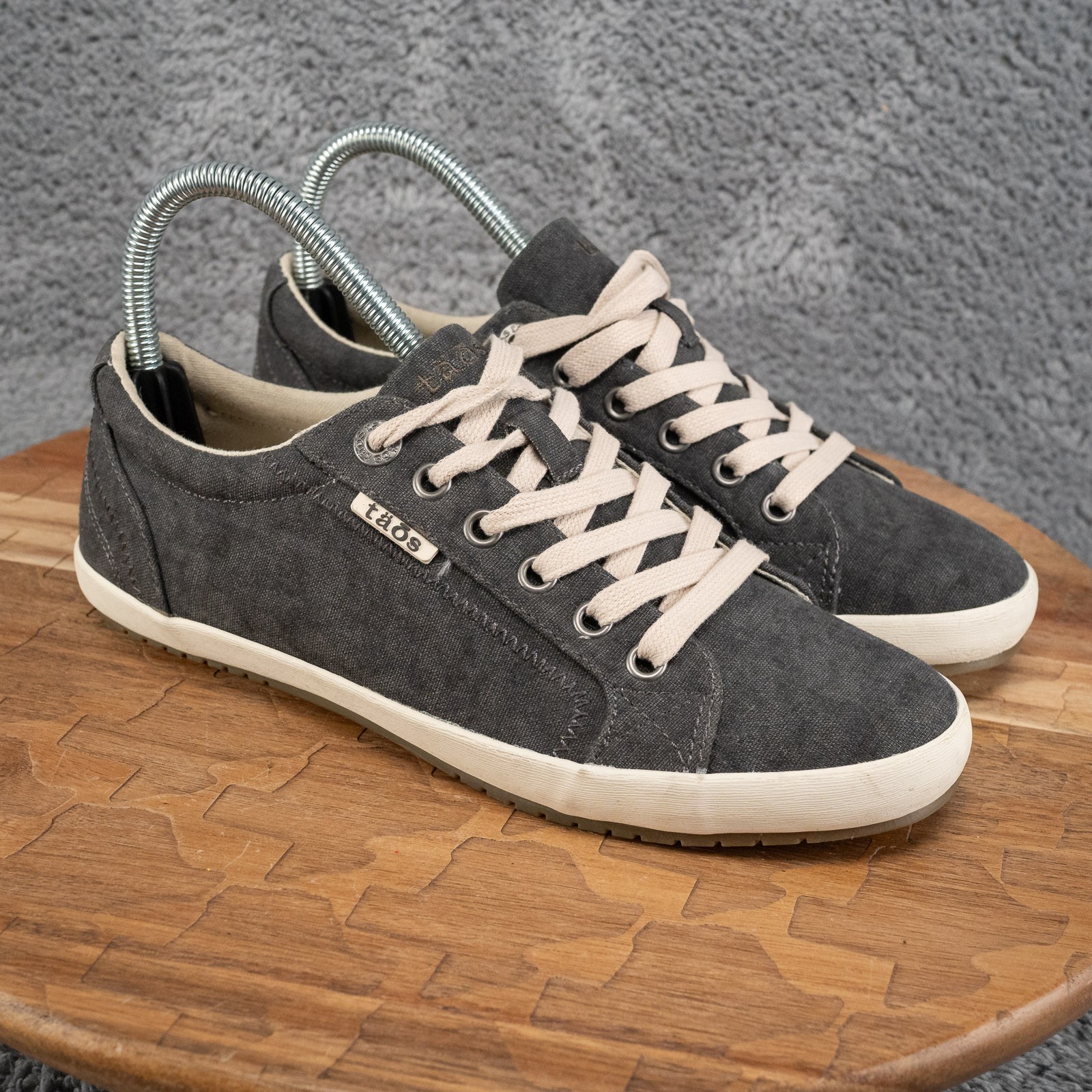 Taos Womens Star Sneaker Size 7.5 Dark Gray Washed Canvas Lace Up Walking Shoe