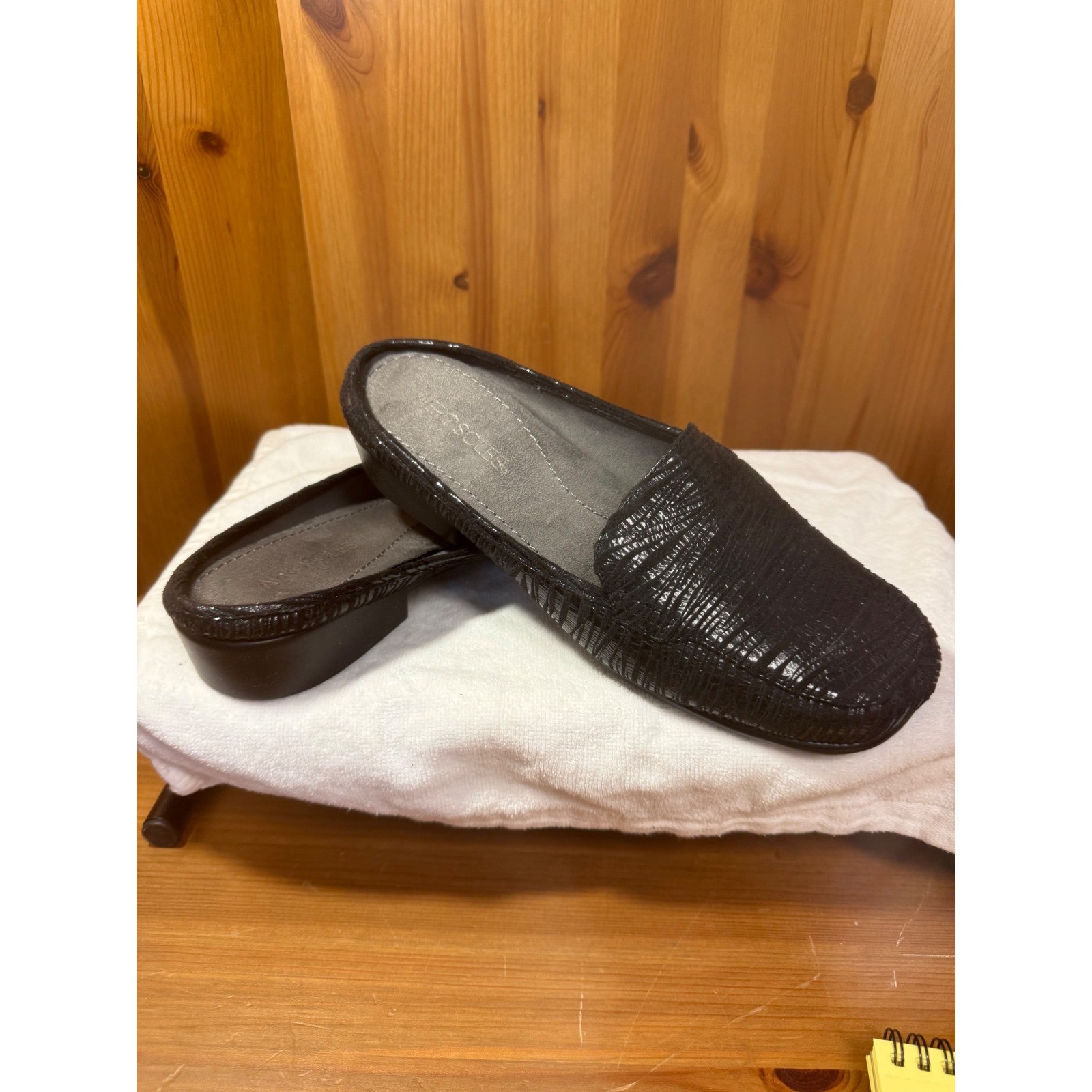 Aerosoles Double Down Black Mule Loafers Textured Comfort Shoes 8.5M