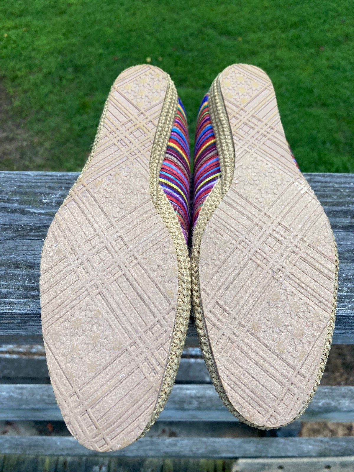Beacon Shoes Womens 9.5 N Wedge Espadrilles Phoenix Striped Canvas Almond Toe