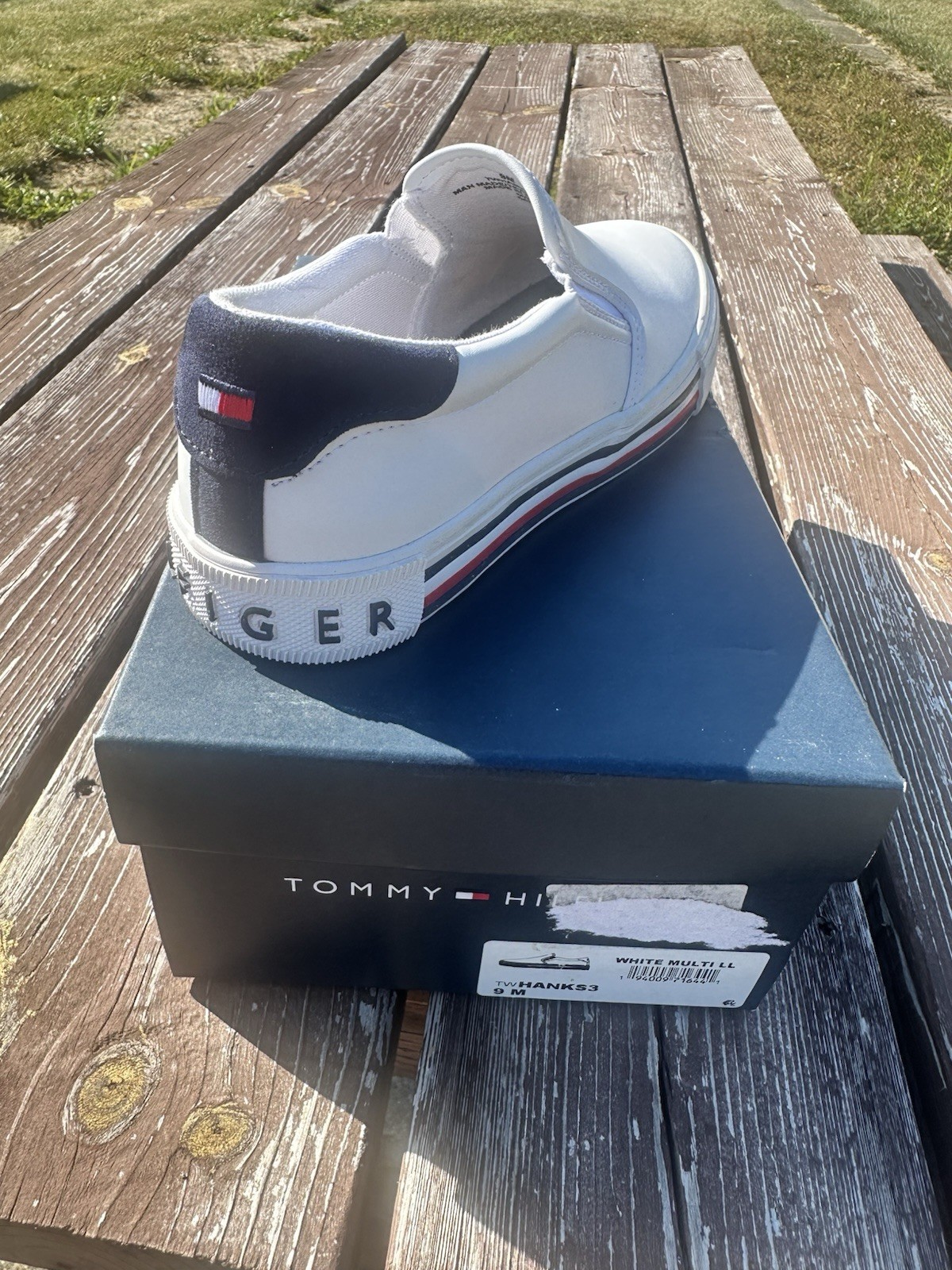 Tommy Hilfiger 9W Hanks3 New In Box