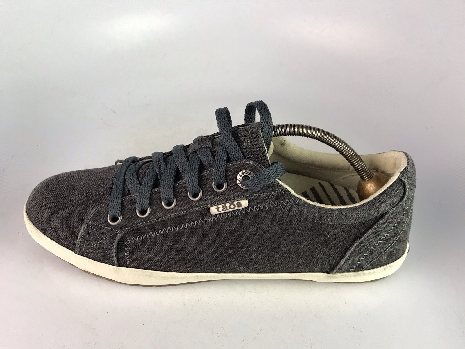 Taos Women’s Star Canvas Sneakers Charcoal Grey Wash Sz 10 US Medium