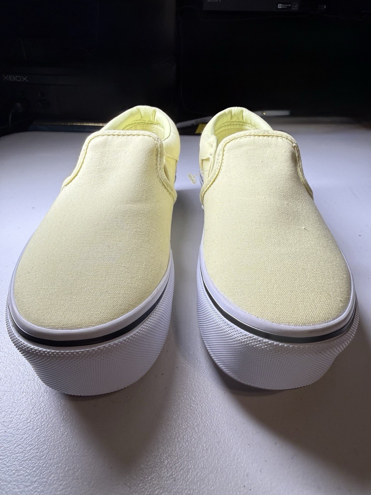 Vans Slip-On Yellow Canvas Casual Shoes Women’s US 8 M Round Toe
