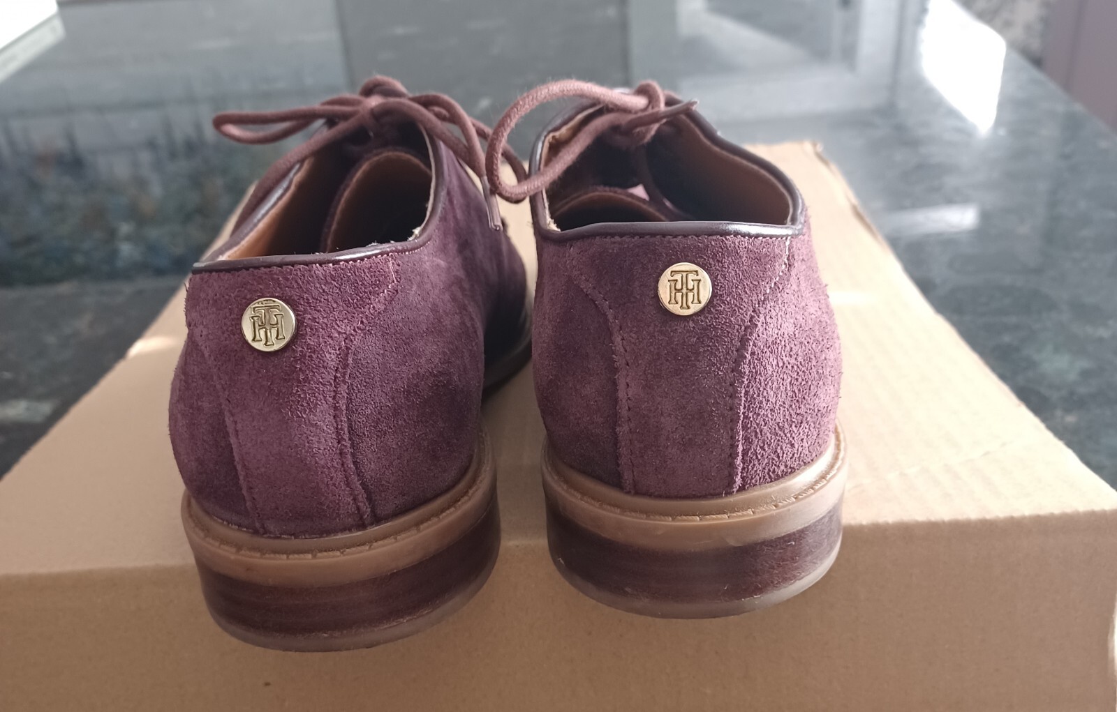 Tommy Hilfiger , Woman Size 7, Deep Purple, On Trend, Oxford Style , Suede