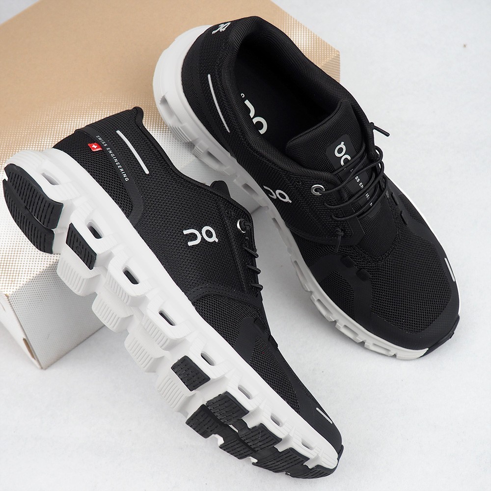 On Cloud 6 Sneakers Black/White Women’s Running Shoes Size 6-9.5 New in Box