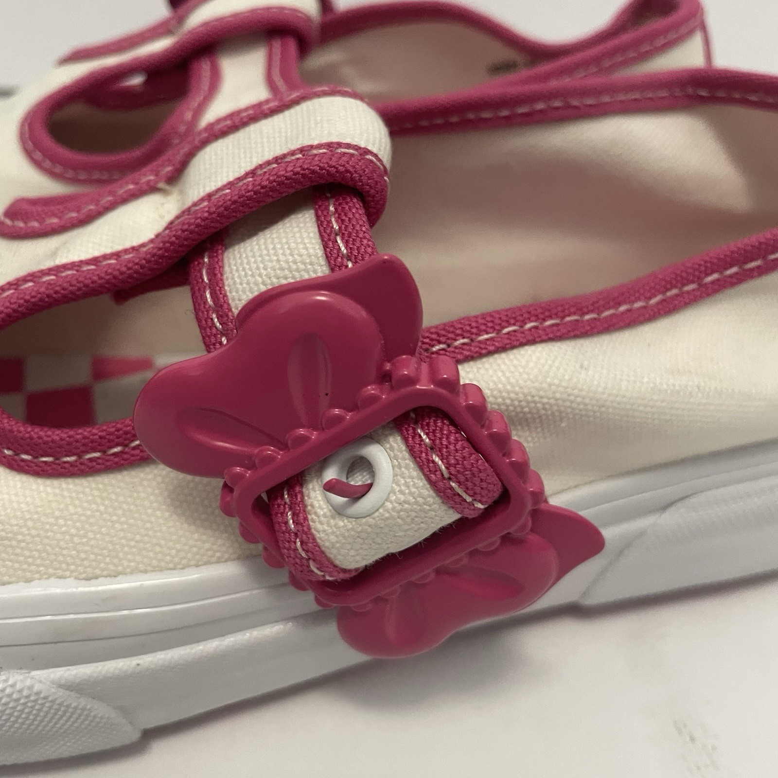 Vans x Barbie™ Style 93 DX Mary Jane Skate Shoe – White Womens 6