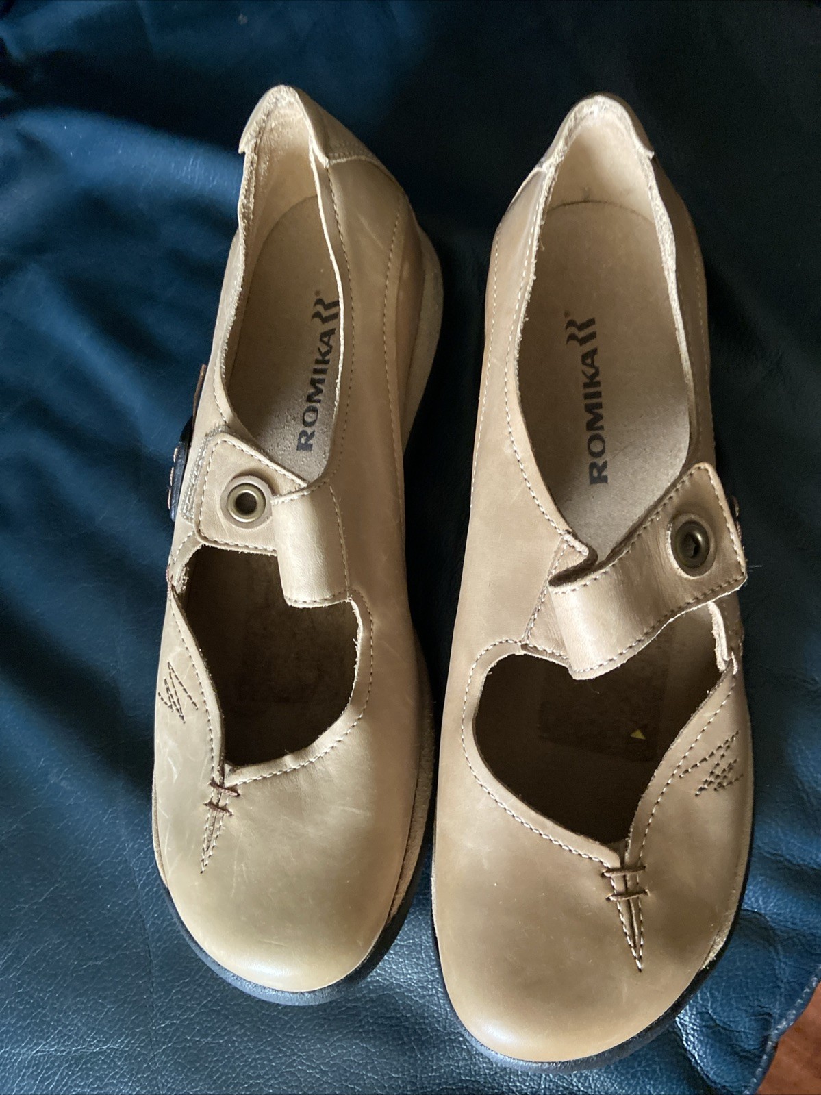 Romika Beige Leather Mary Jane Cassie Comfort Sz 9 ( 40) New, Discolouration