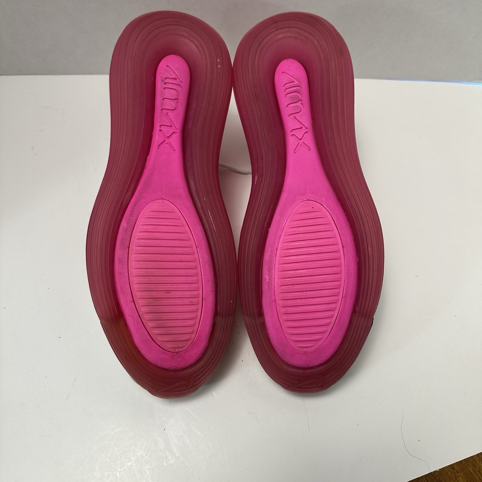 Nike Women’s Air Max 720 White Pink Mesh Running Shoe Size 8.5