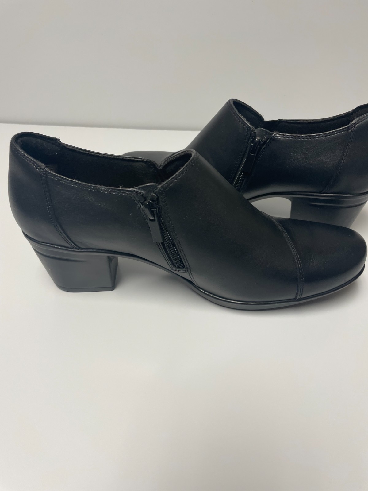 Clarks womens shoesSize 10 U.S.Black