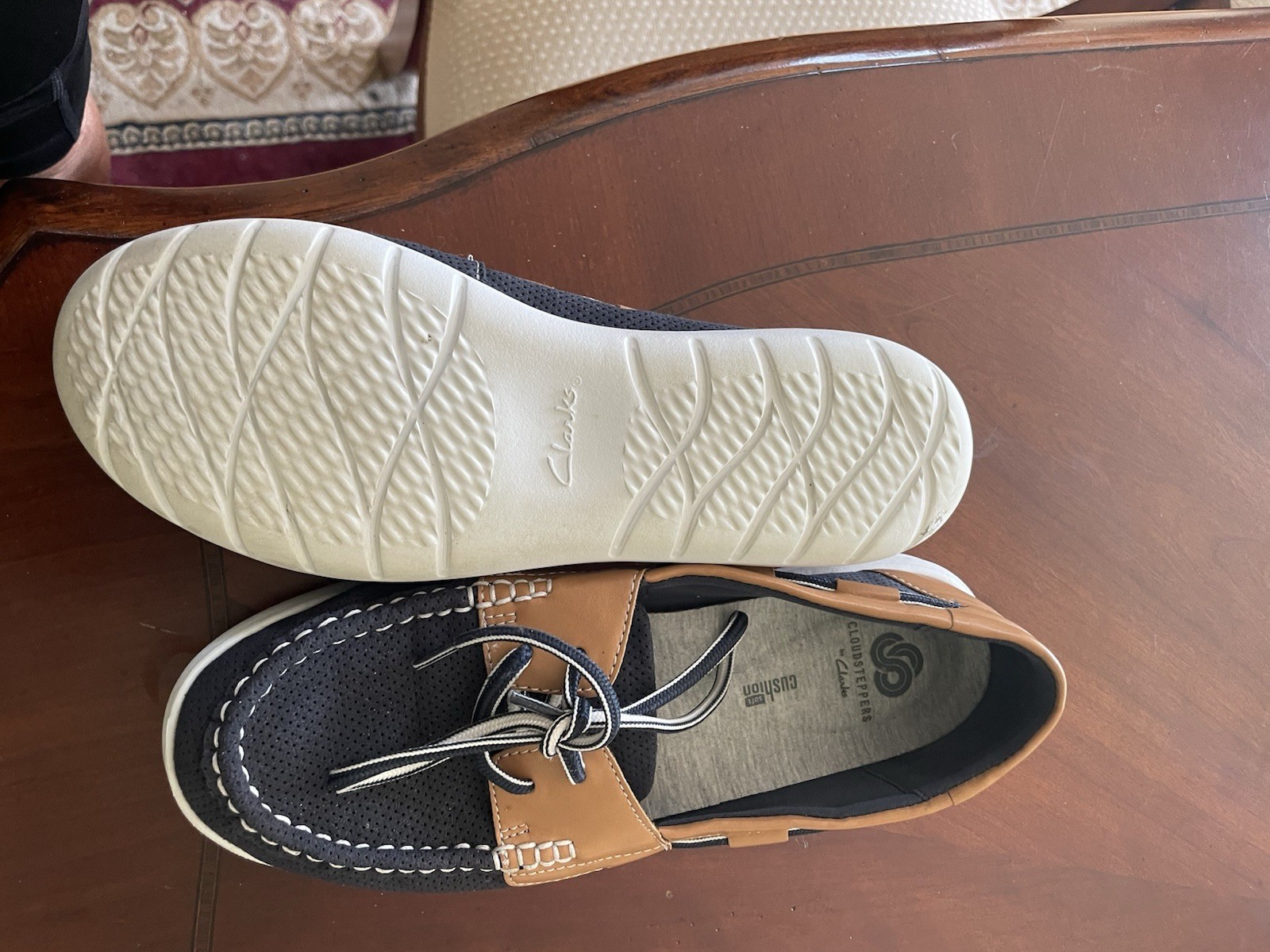 Clarks Women Boat Shoes Comfortable Brown Tan And Navy Loafers Size 8