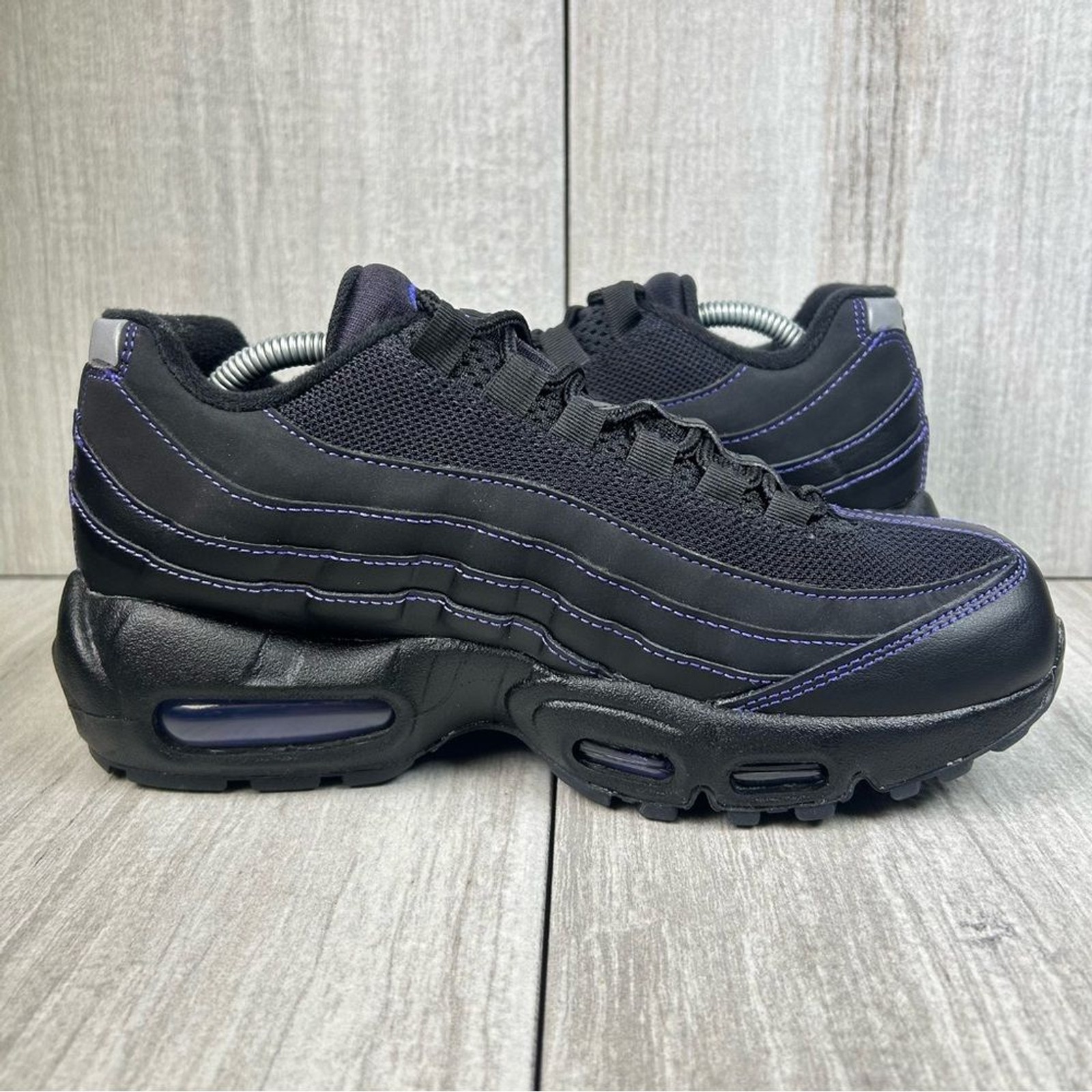 NEW Nike Air Max 95 Classic Black Persian Violet Sneakers Women’s Size 7 5.5Y