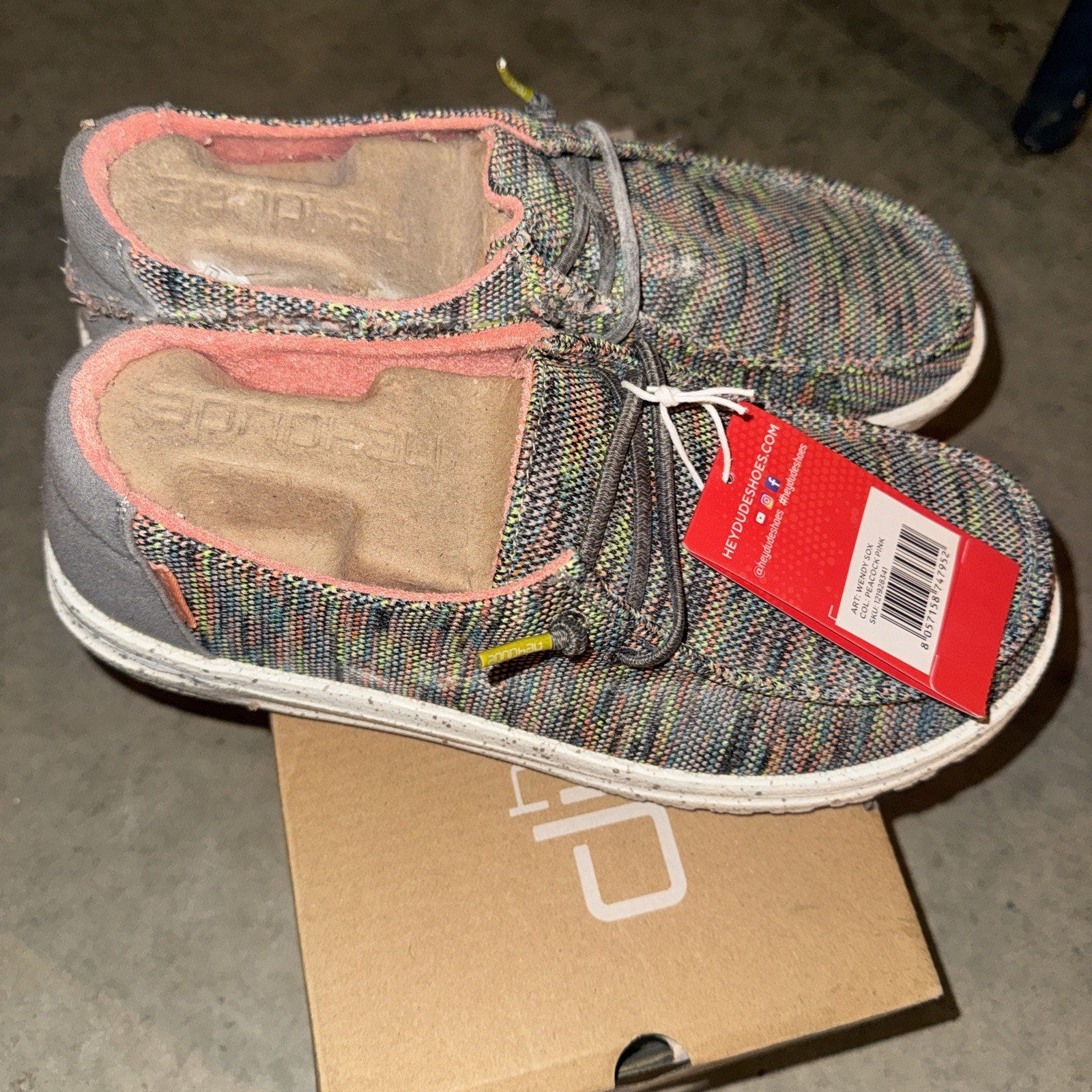 Hey Dude Women’s Size 9 Wendy Sox Peacock Pink NWT