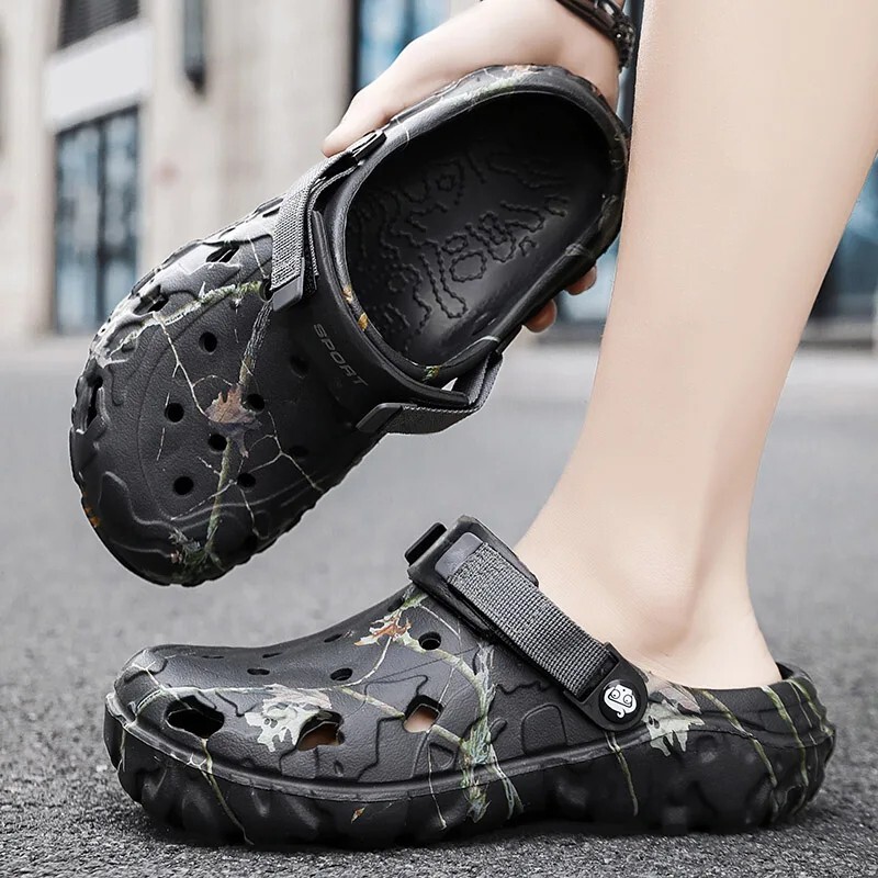 Unisex Classic Clogs Slip On Ultra Light Water-Friendly Sandals Shoes