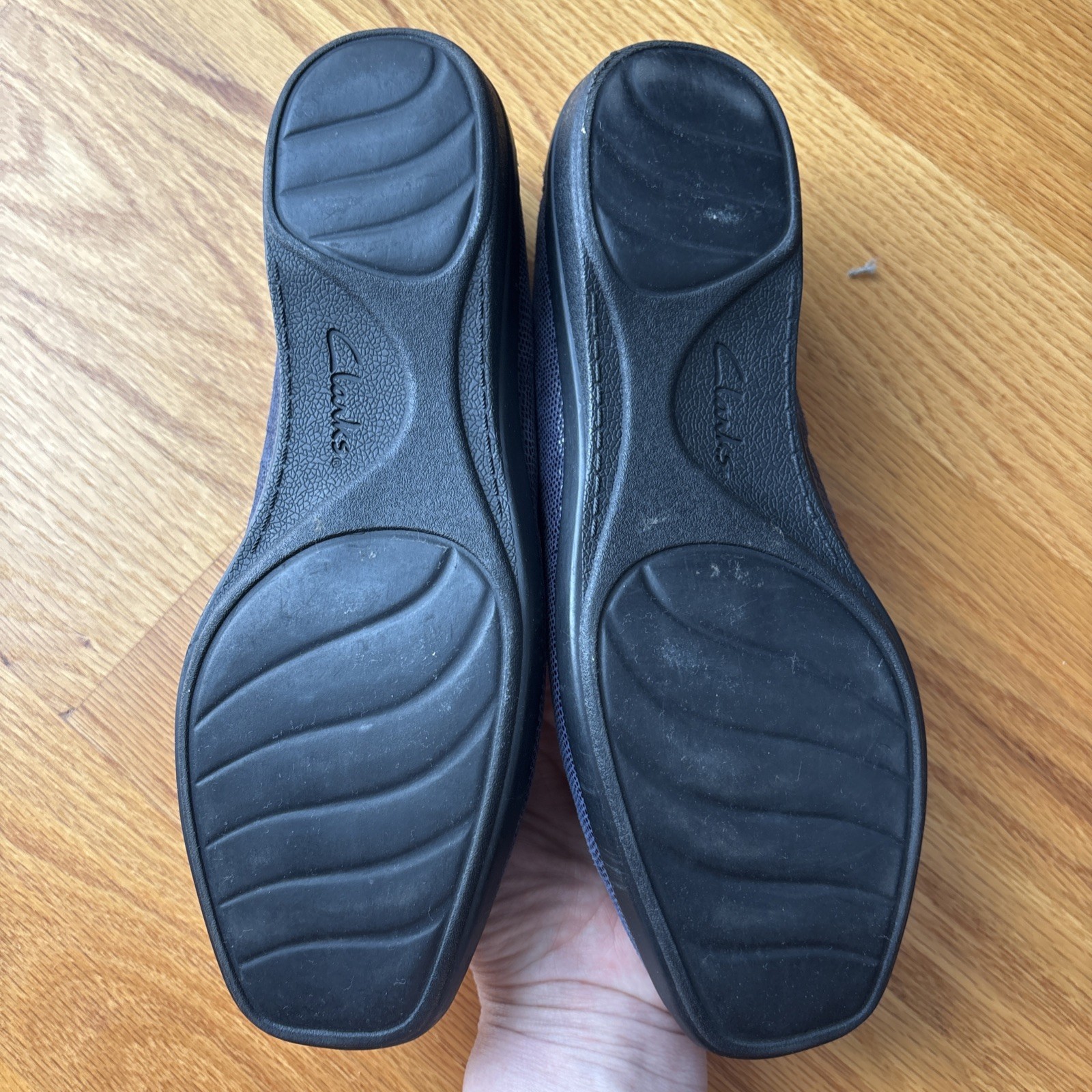 Clark’s Collection Women’s Slip-On Shoes Size 10 Navy Blue