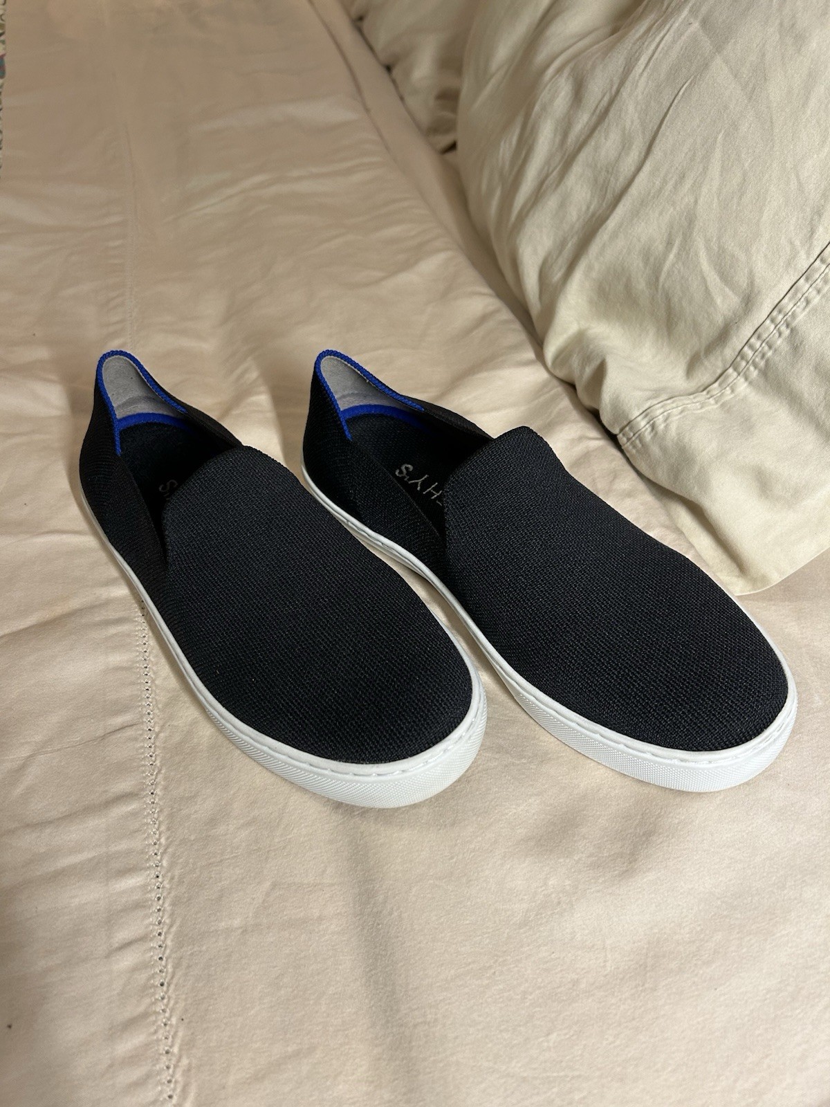 Rothy’s Slip On Women’s Sneakers Navy Blue Knit Size 9 Sustainable Shoes