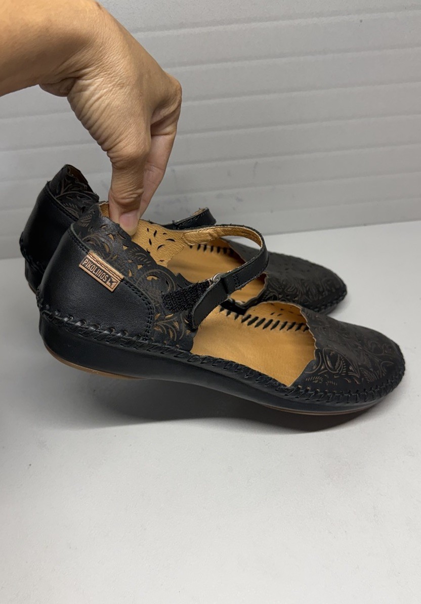 EXCELLENT CONDTN-Pikolinos Puerto Vallarta Perforated Shoes Size39/US 8.5-($160)