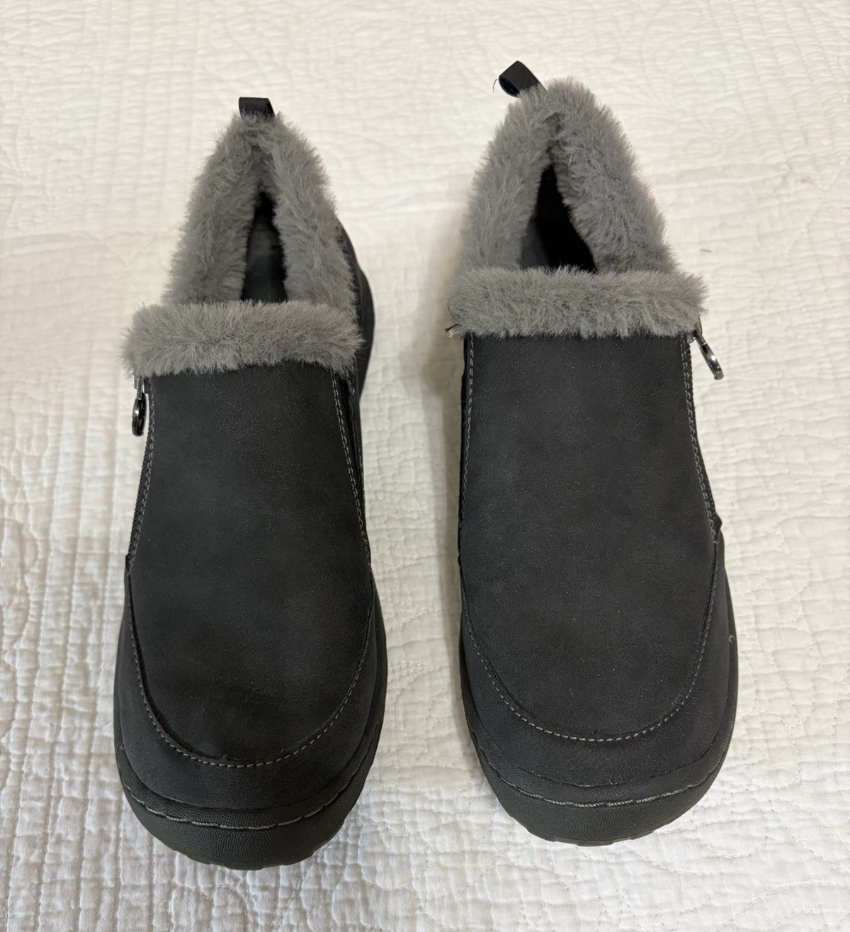 JSport Women’s Black Slip-On Casual Side Zip Faux Fur Lined Shoes Size 8