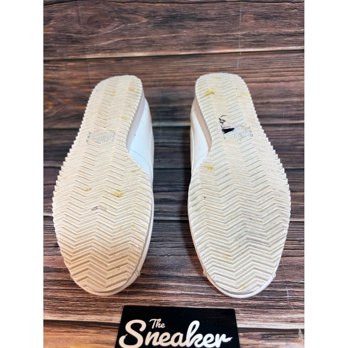 Nike Classic Cortez Triple White Leather Women’s Sneakers Size 8.5