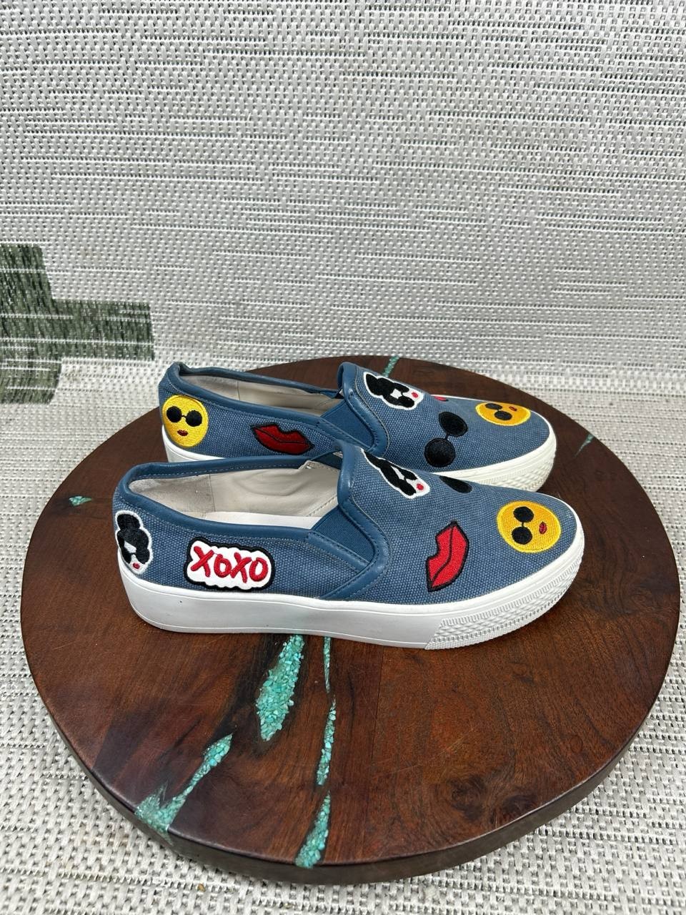 Alice + Olivia Shoe Women Size 36 Eu 5.5 Us Pia Blue Denim Emoji Slip On Sneaker