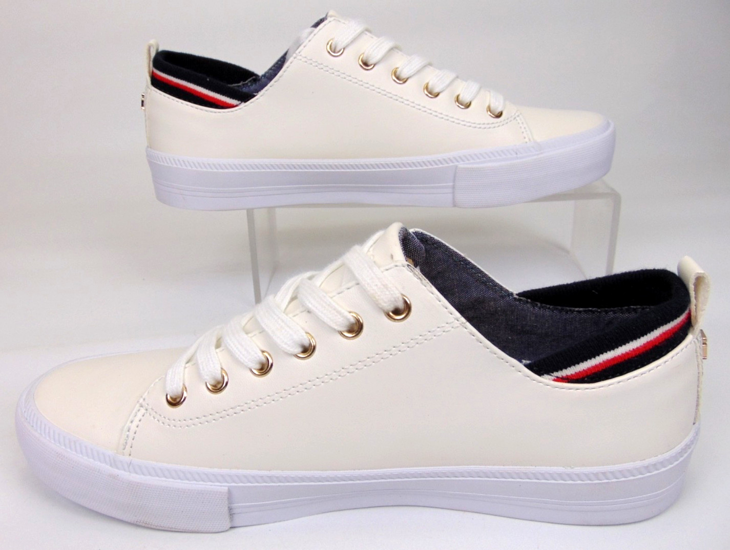 Tommy Hilfiger TWO Women’s Casual Sneakers Size 7.5 White Lace up Comfort Shoes