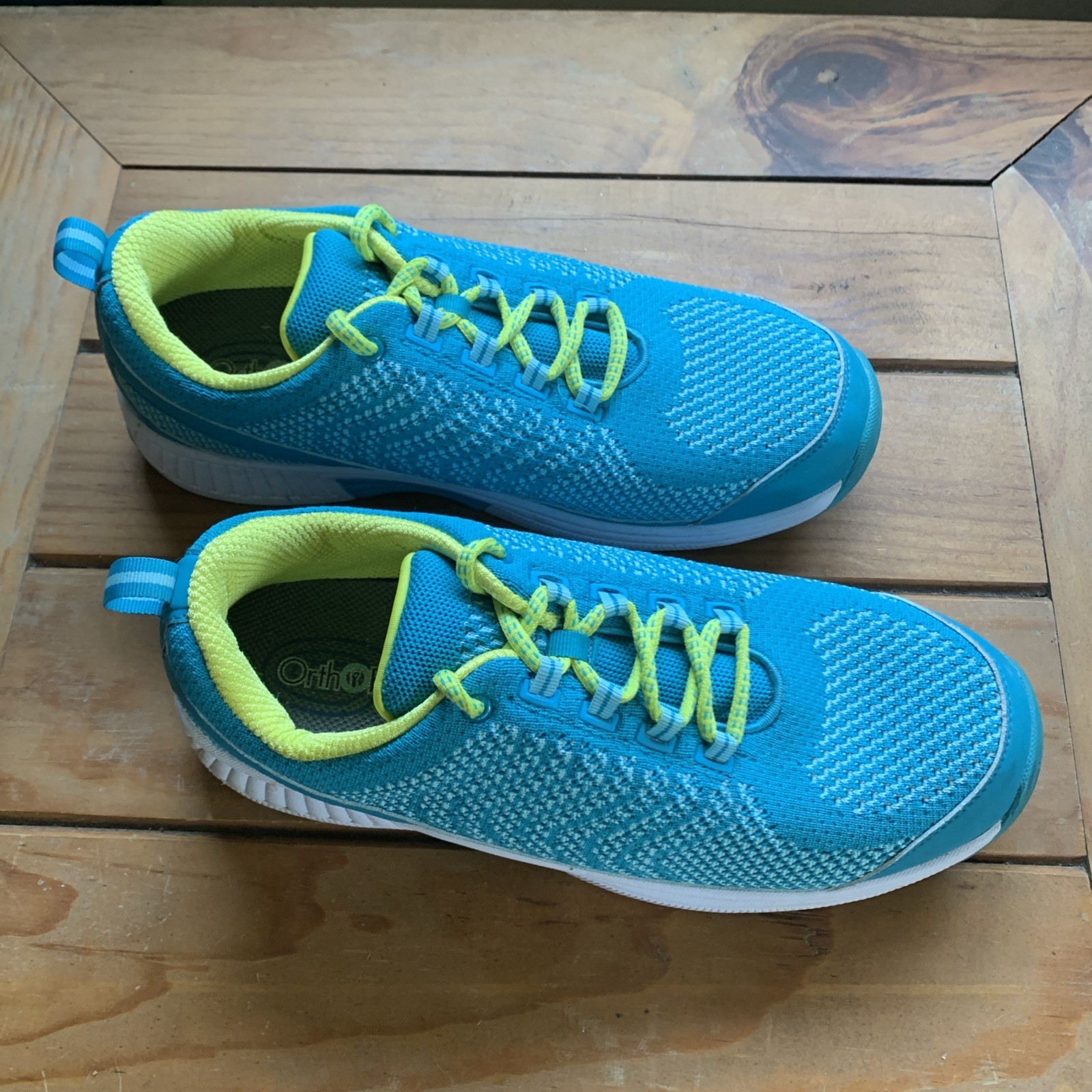 Orthofeet Coral Blue Lime Green Knit Walking Shoes Women’s Size 11 Wide