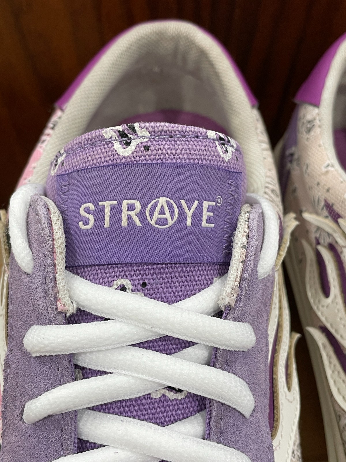 Straye Logan Mixed Rag Purple Pink Flame Skateboard Shores-Women’s 9.5