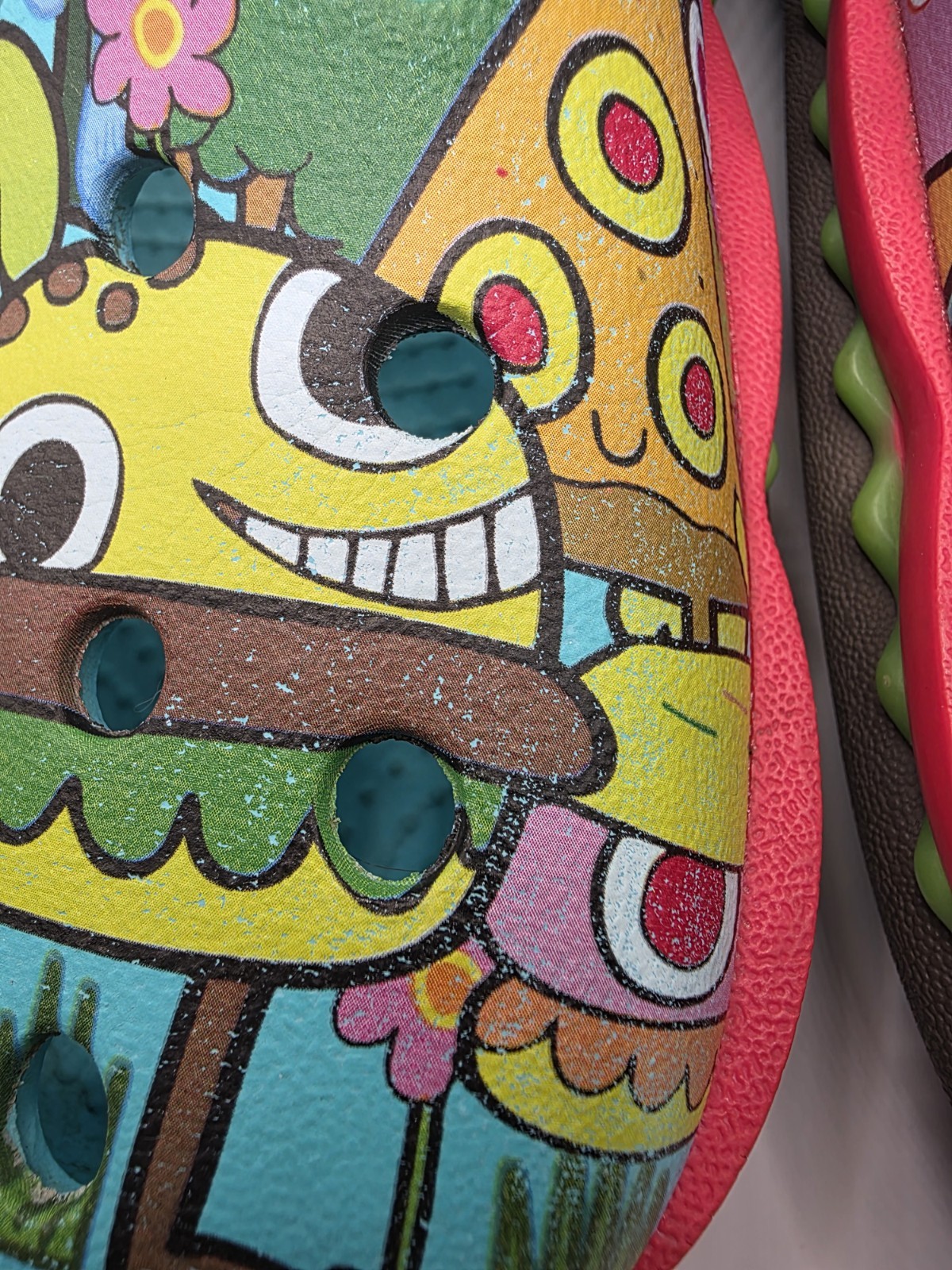 Crocs Jon Burgerman Burger Clogs Limited Edition Graphic Men’s 7 Women’s 9 RARE