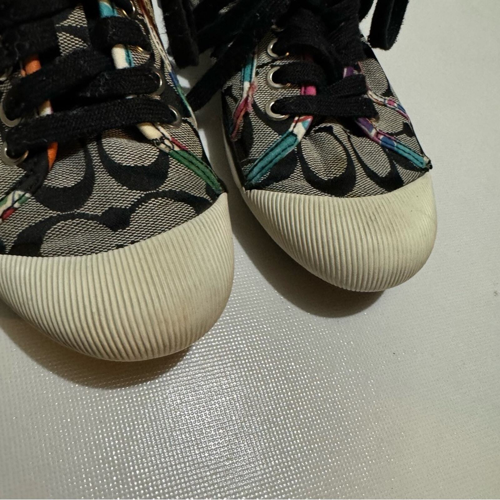 Coach Gray Black Signature Colorful Rainbow Lace Yp Sneakers Women’s Size 6.5