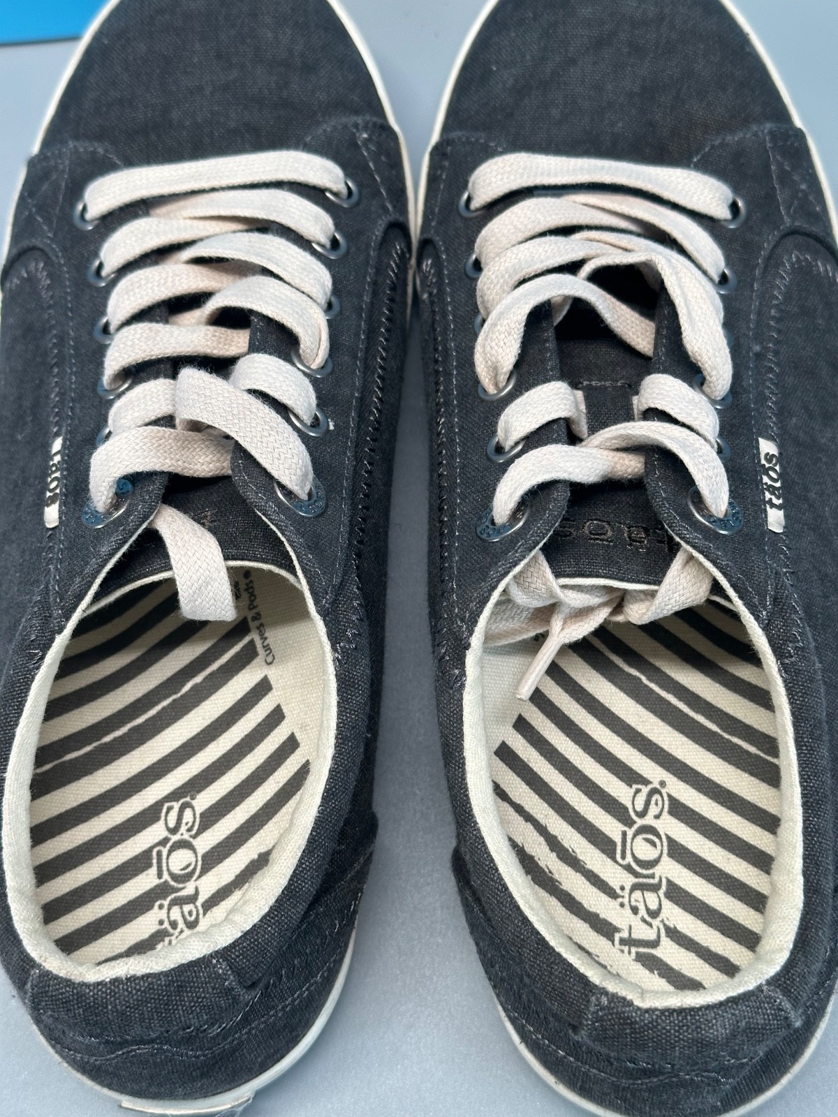 Taos Star Grey Washed Canvas Comfort Lace Up Sneakers Womens Size 9.5 Minimalist