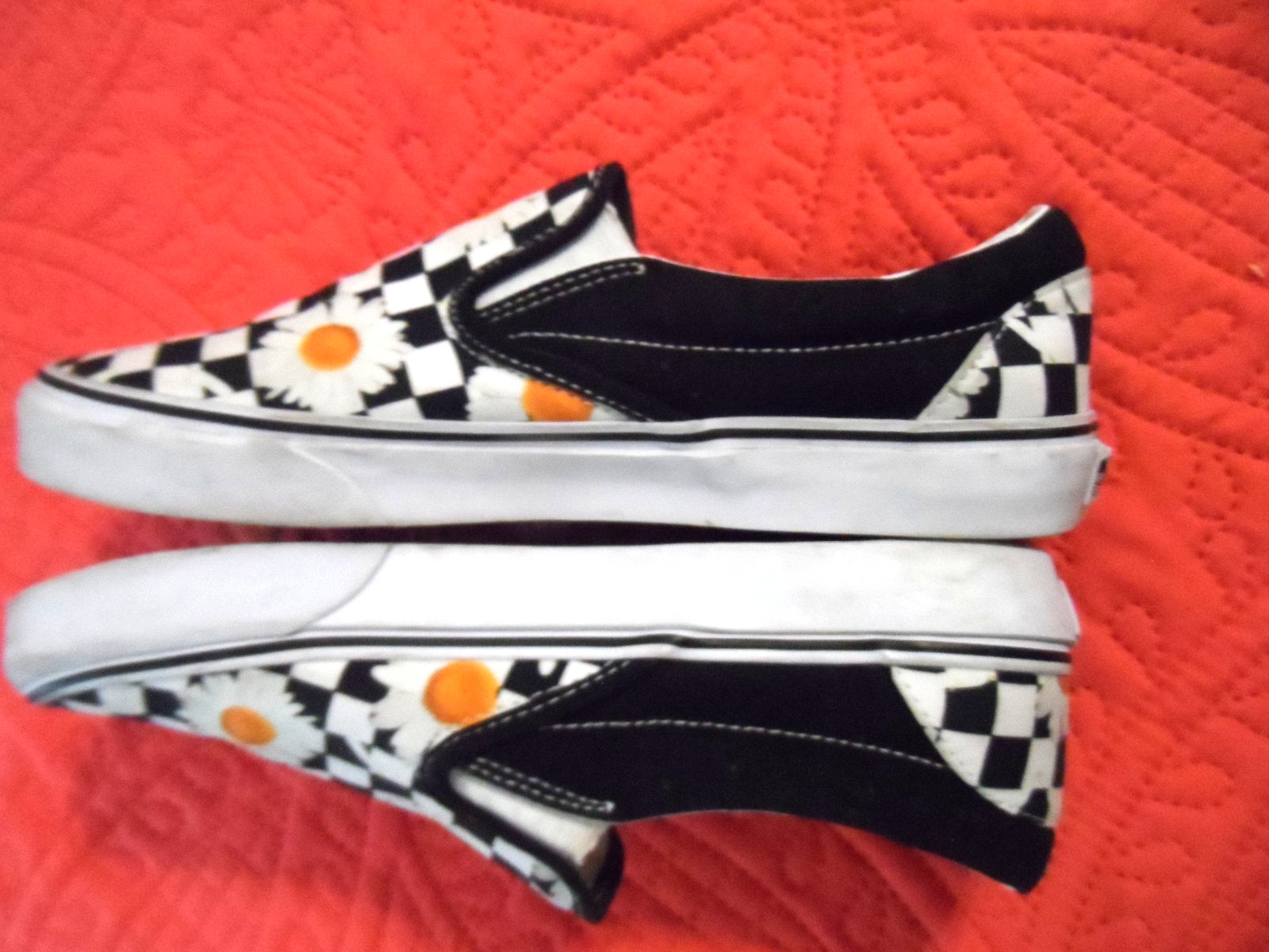 Vans Daisy Checkered They Love Me They Love Me Not Slip on Sneakers Women 10 FRE