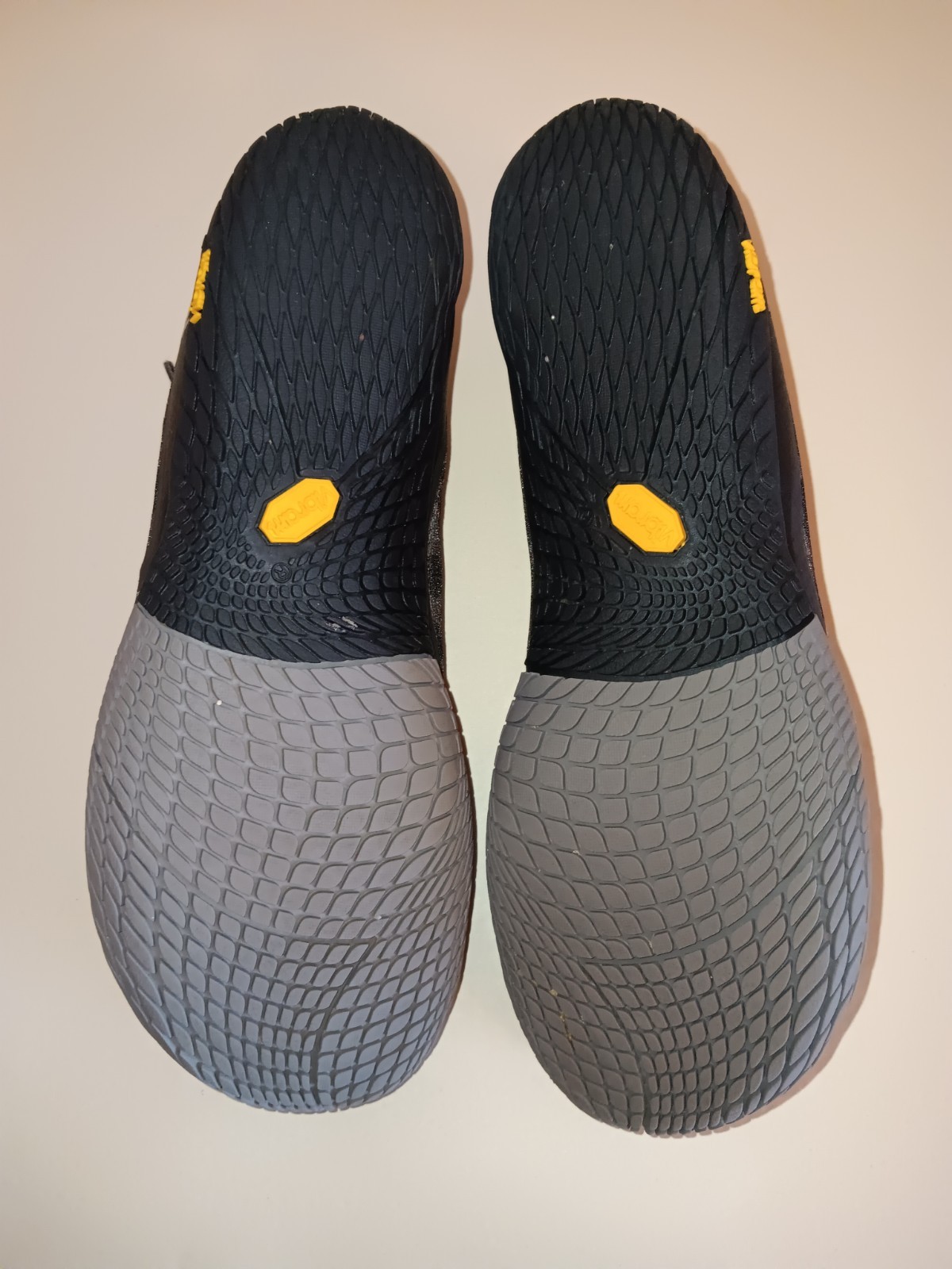 Merrell Sneakers Womens Sz 7.5 Gray Vapor Glove 3 Running Barefoot Vibram J12674
