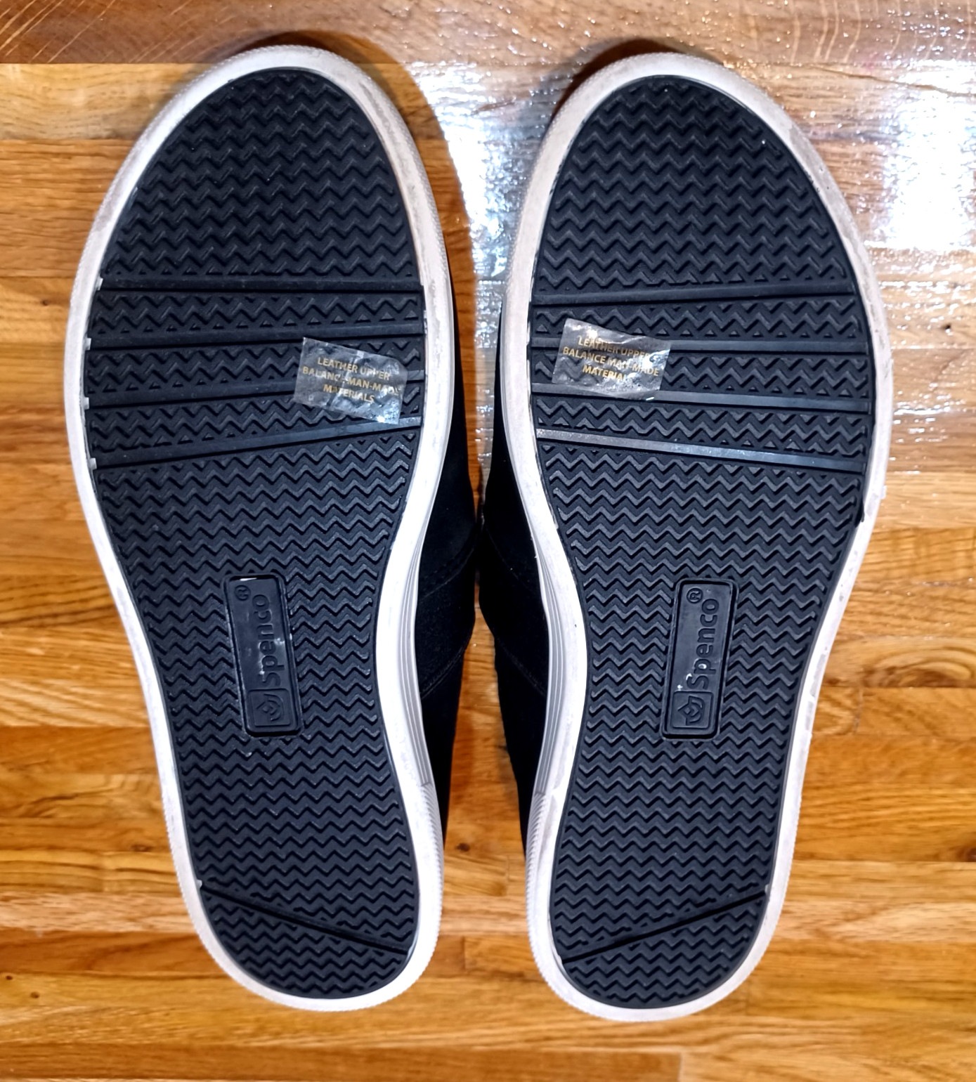 Spenco Santa Barbara Women’s Size 6 D Sneakers Rivet Slip-On Suede Shoes