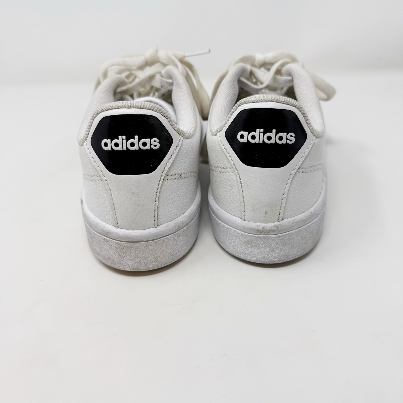 Adidas Womens 7.5 White Black Grand Court Shoes Sneakers Lace Up Casual Comfort