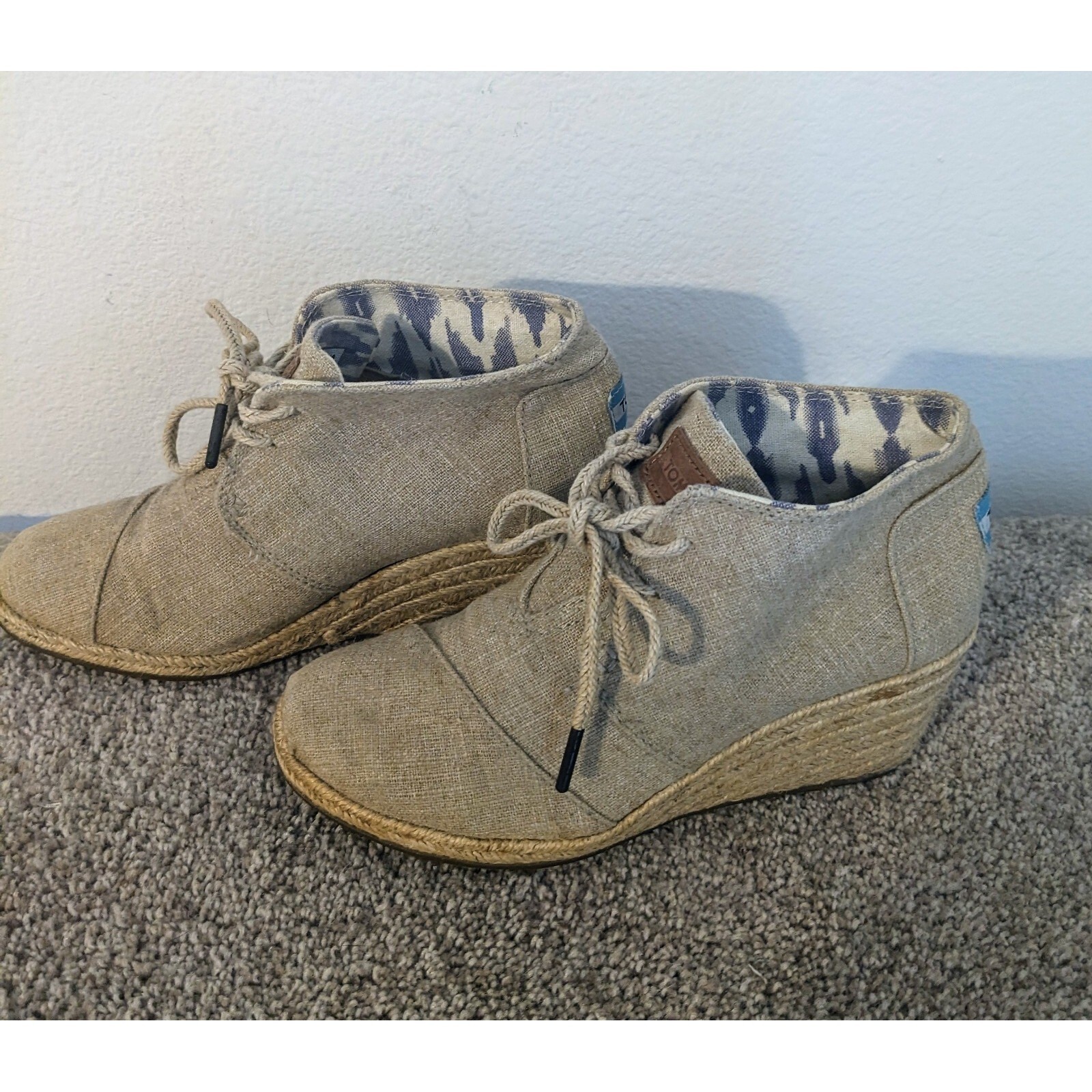 TOMS Desert Wedge Booties Ankle Espadrille Lace Up Taupe Neutral Casual6.5