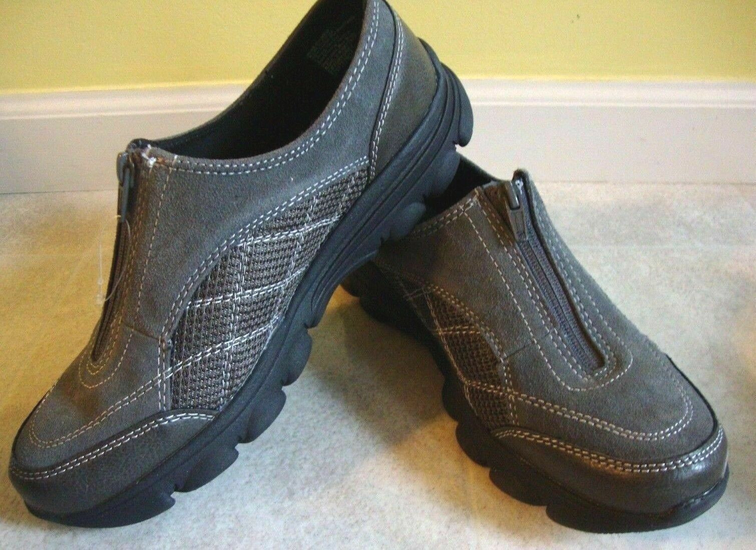 New Croft & Barrow Tory Lightweight Leather Slip On Casual Shoes Grey Variety Sz