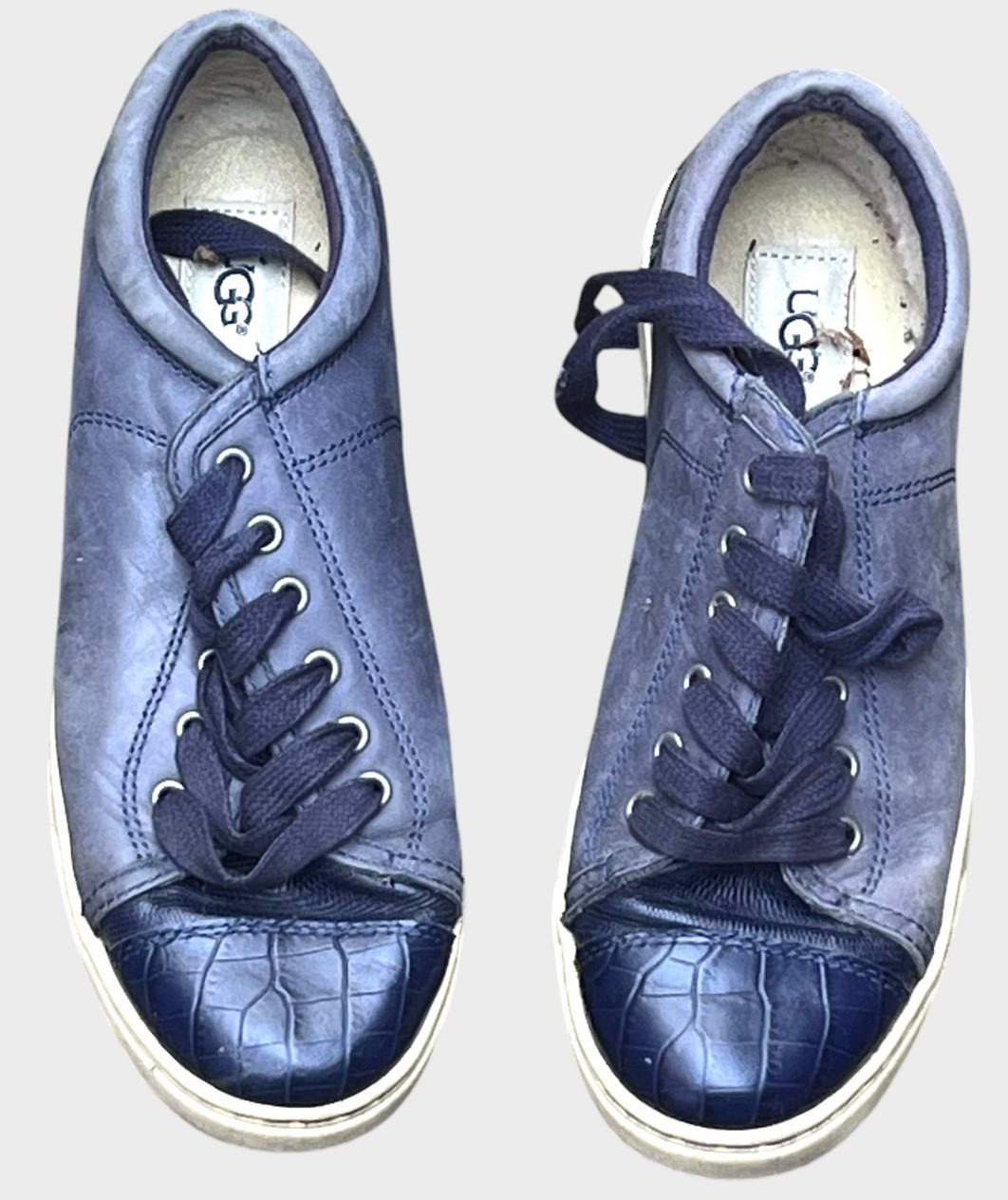 UGG Sneakers Womens 8 Blue Suede Low Top Casual Comfort Walking Travel Shoes