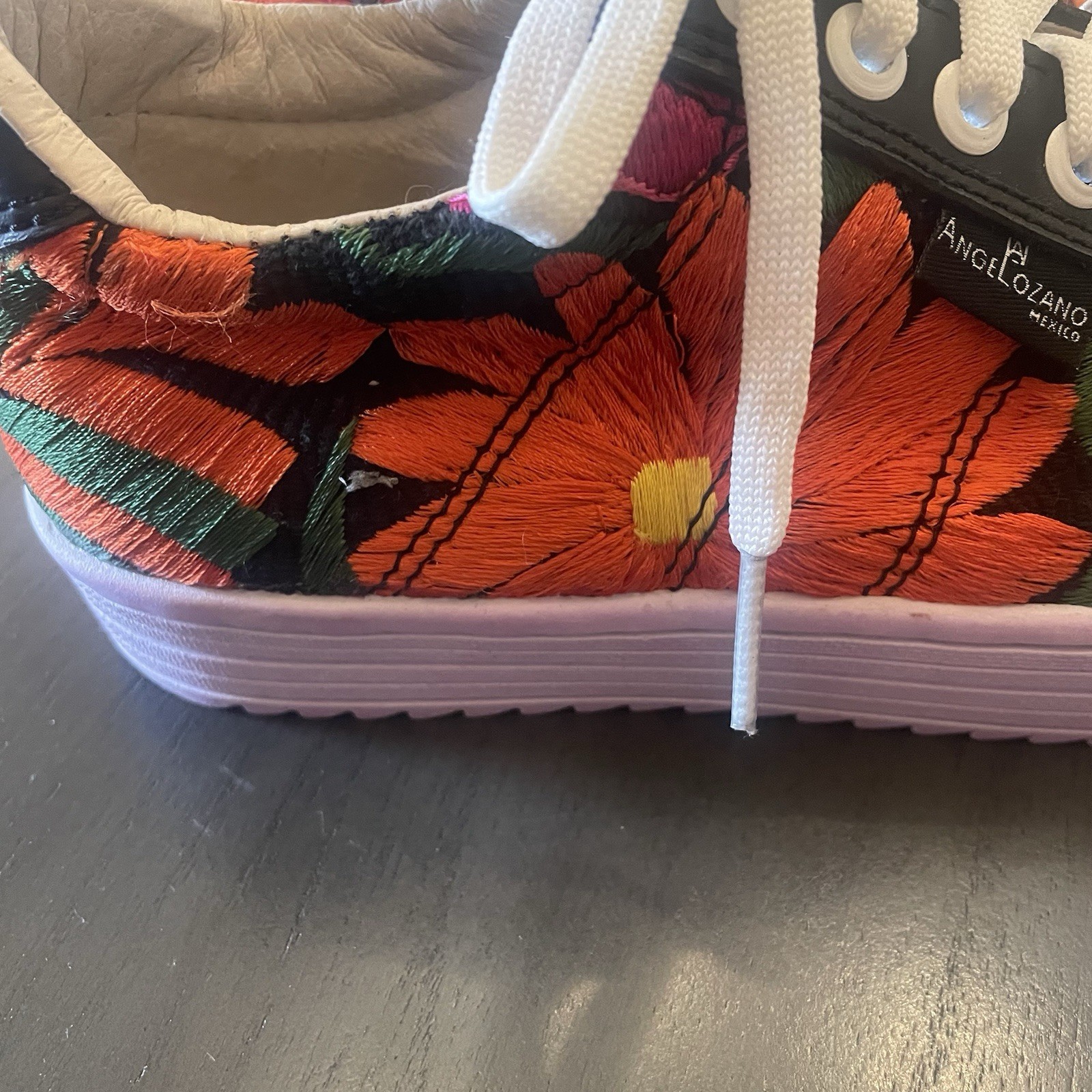 Women’s Angelozano Mexico Floral Embroidered Shoes Sneakers Artsy Funky Sz 22/6