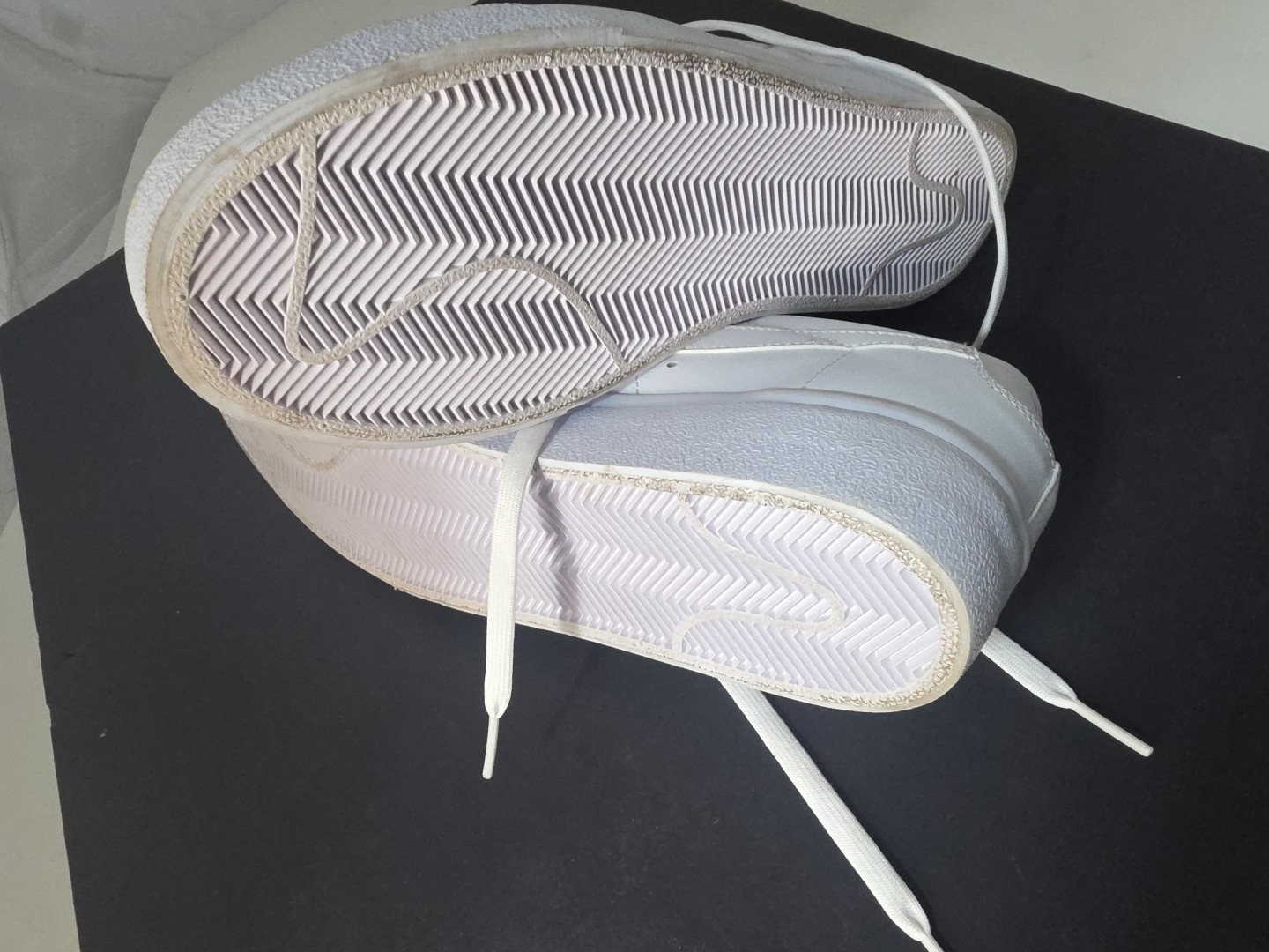 Nike Shoes Womens Blazer Low Platform Sneakers White Lace Up Low DJ0292-100 Sz12