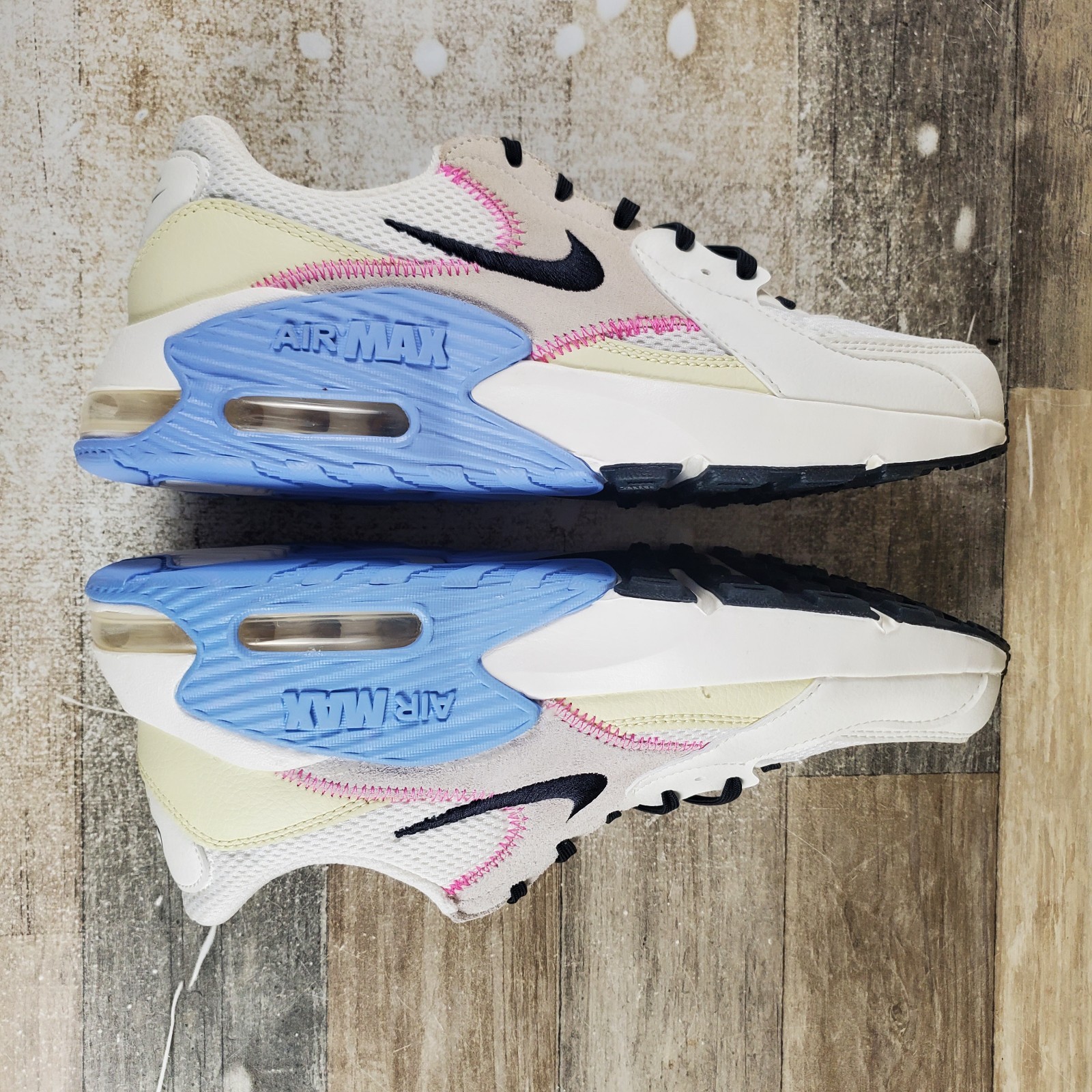 Nike Air Max Excee Womens Running Shoes Sz 11 Off White Lace Up Comfort Sneakers