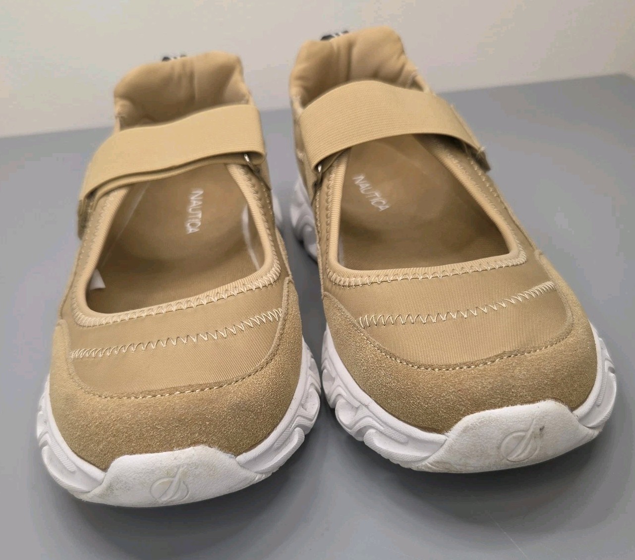 Nautica Ladies Cachet Sneaker Shoes Size 10 Tan Khaki Casual Mary Jane