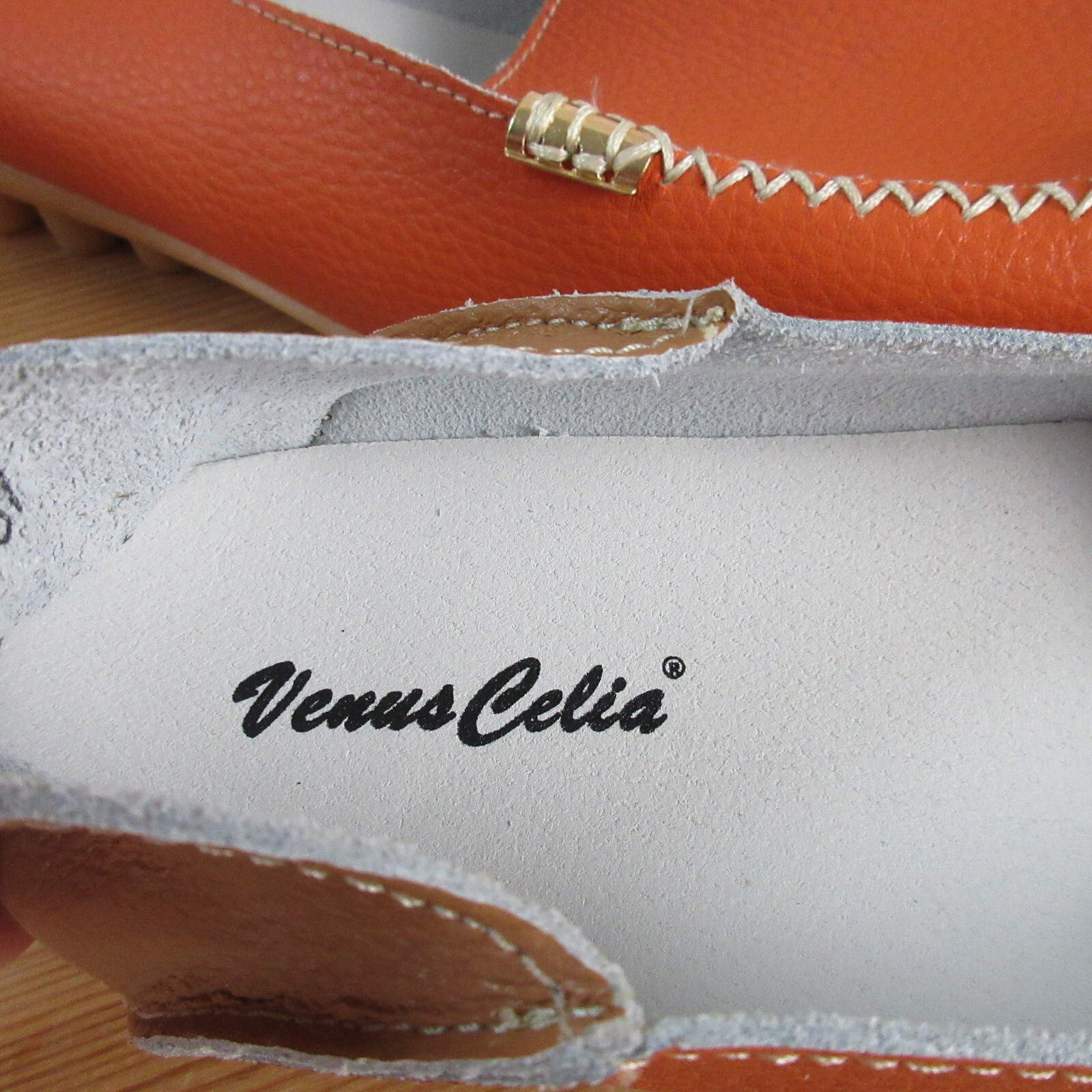 Venus Celia Womens size 9.5 M Pumpkin Orange Leather Moccasin Loafer Flats